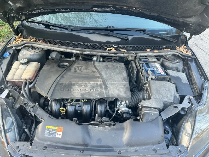 Ford Focus 2.0, снимка 8 - Автомобили и джипове - 52857543
