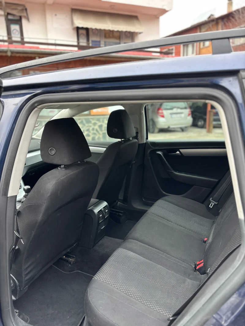 VW Passat 2.0TDI BLUEMOTION, снимка 12 - Автомобили и джипове - 52905280