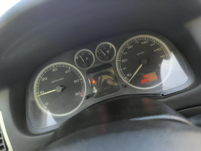 Peugeot 307 2.0HDI, снимка 12 - Автомобили и джипове - 52910764