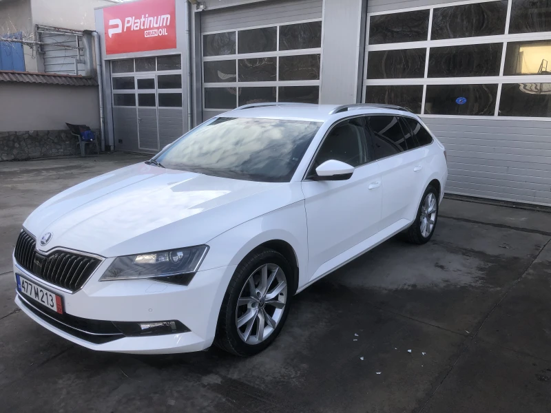 Skoda Superb, снимка 2 - Автомобили и джипове - 52921220