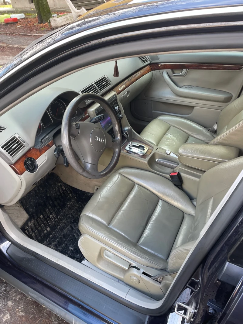 Audi A4 3.0, снимка 10 - Автомобили и джипове - 53401073
