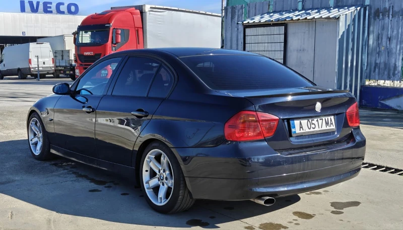 BMW 320, снимка 13 - Автомобили и джипове - 53598791