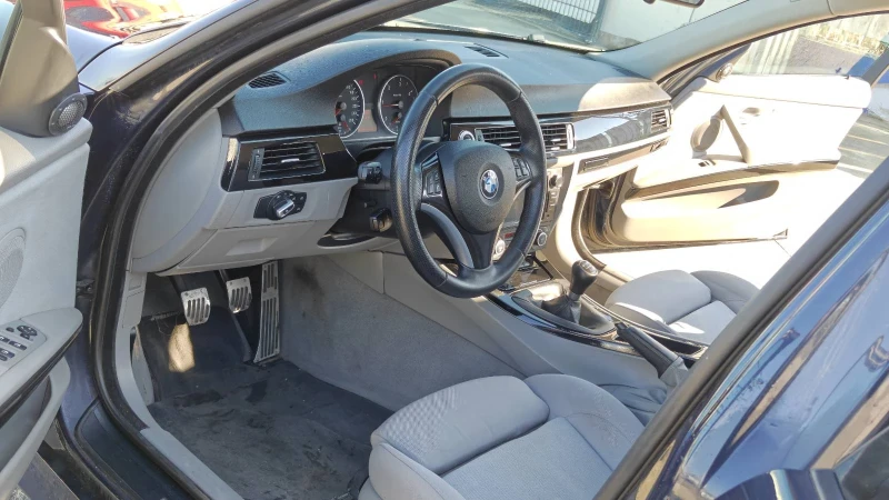 BMW 320, снимка 6 - Автомобили и джипове - 53598791