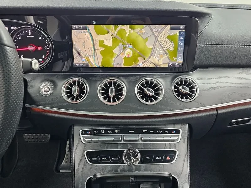 Mercedes-Benz E 200 W213 E220D Coupe, снимка 16 - Автомобили и джипове - 55110679