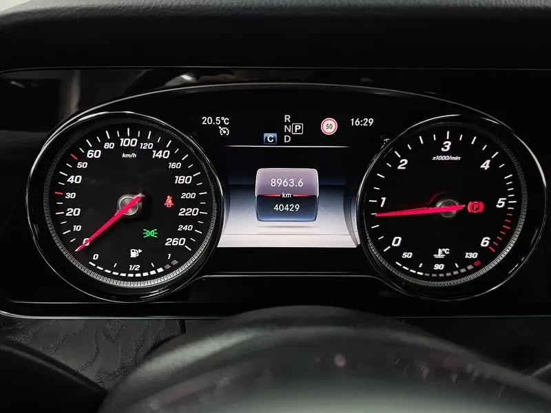 Mercedes-Benz E 200 W213 E220D Coupe, снимка 8 - Автомобили и джипове - 55110679