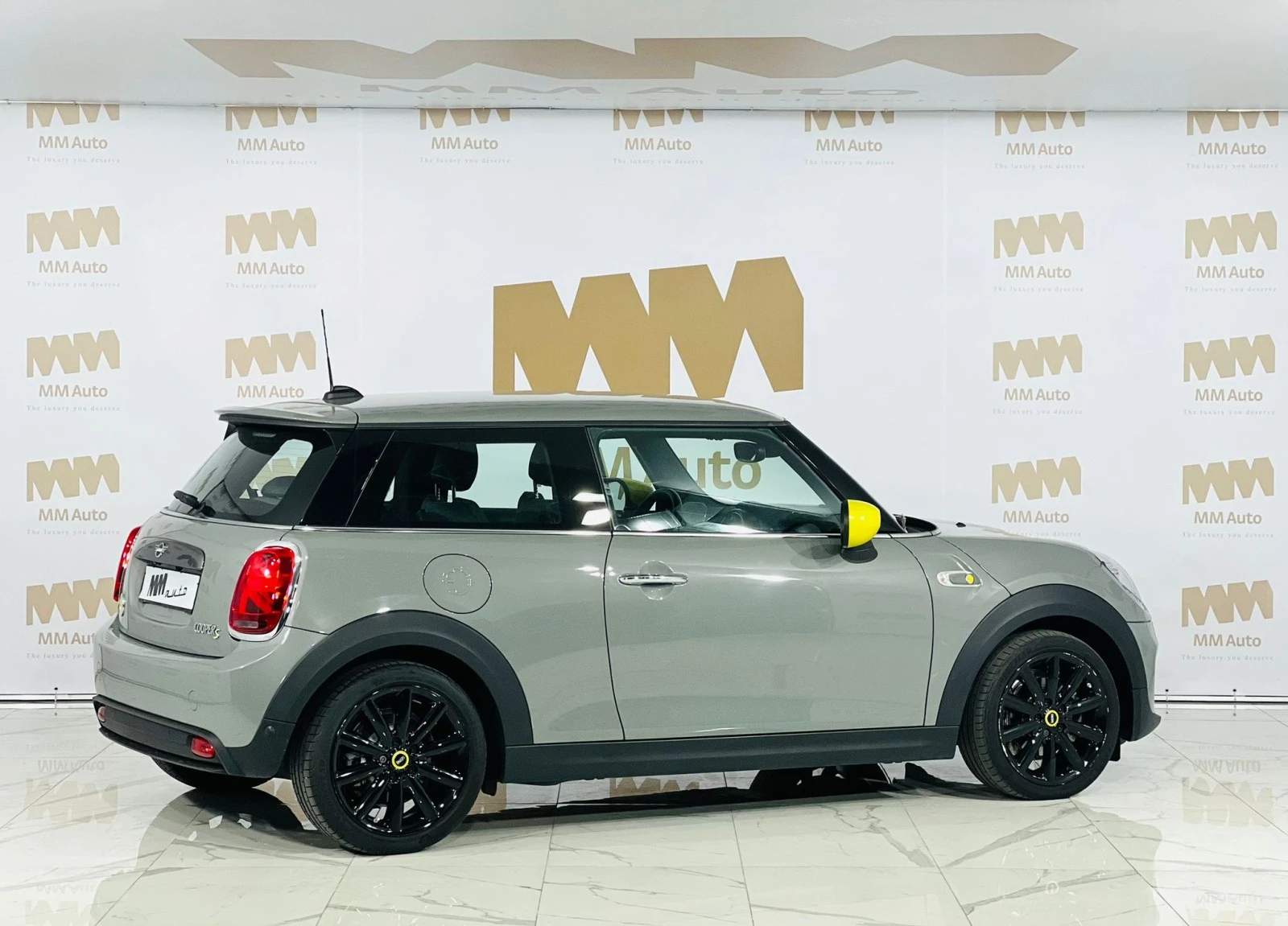 Mini Cooper SE - изображение 2