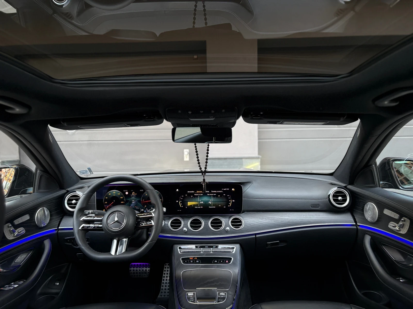Mercedes-Benz E 220 Mercedes-Benz E 220 AMG  Колата е внос от Германия - изображение 9