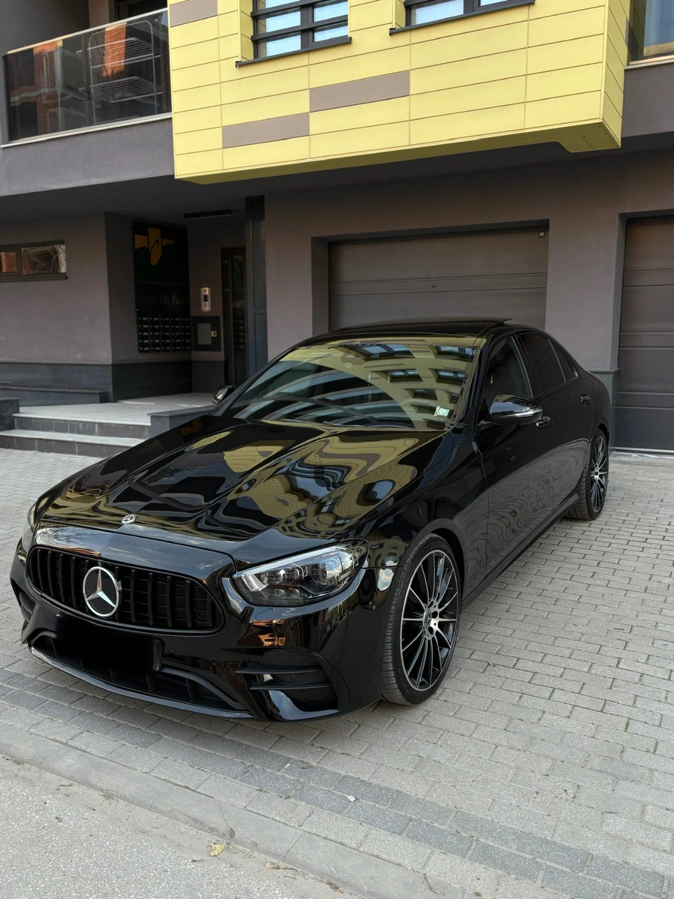 Mercedes-Benz E 220 Mercedes-Benz E 220 AMG  Колата е внос от Германия - изображение 5