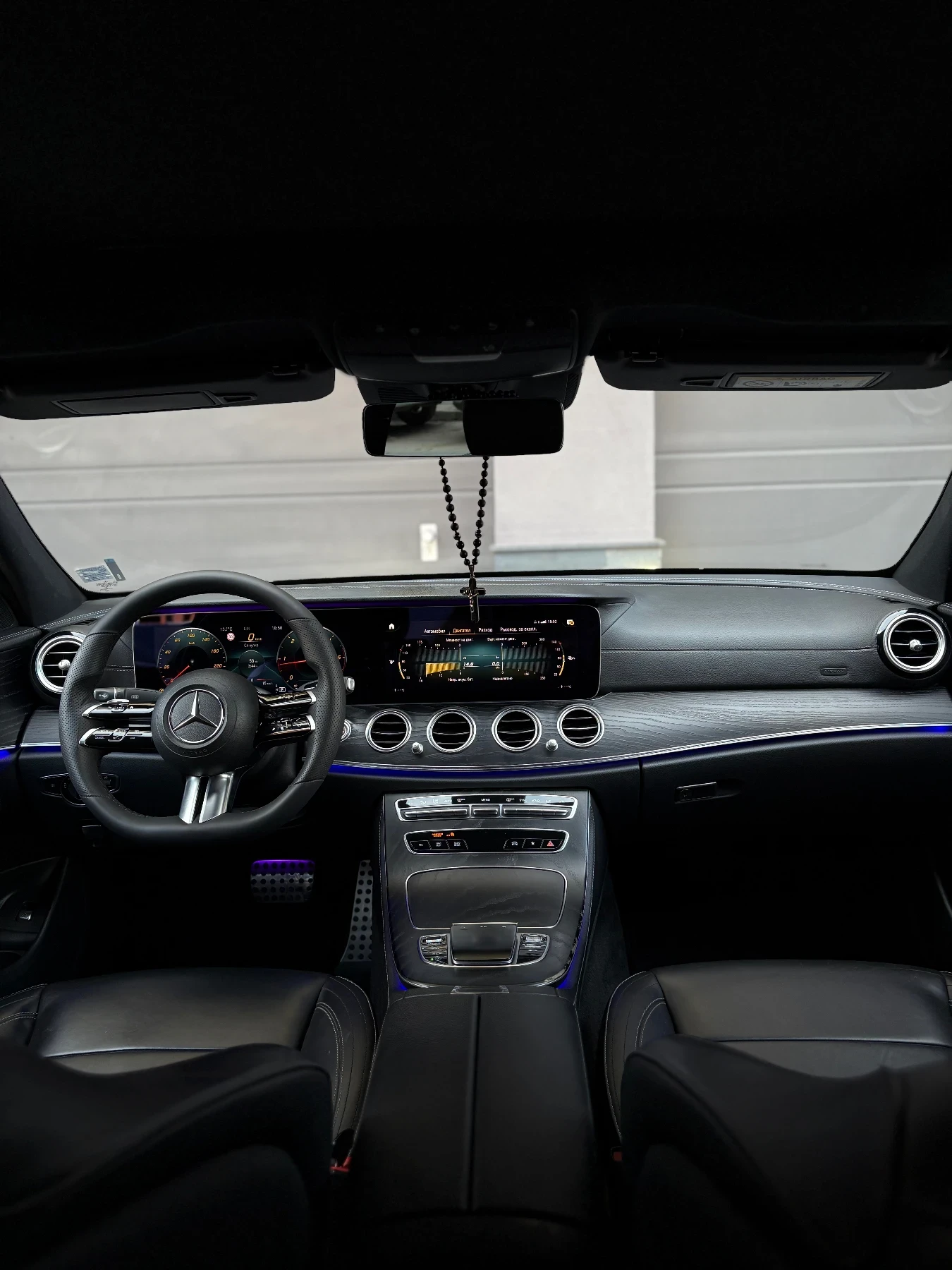 Mercedes-Benz E 220 Mercedes-Benz E 220 AMG  Колата е внос от Германия - изображение 10
