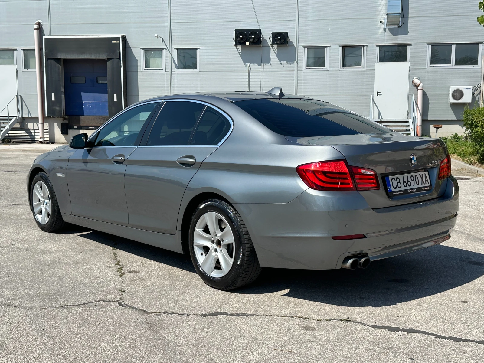 BMW 523 3.0i 204 к.с. - изображение 3