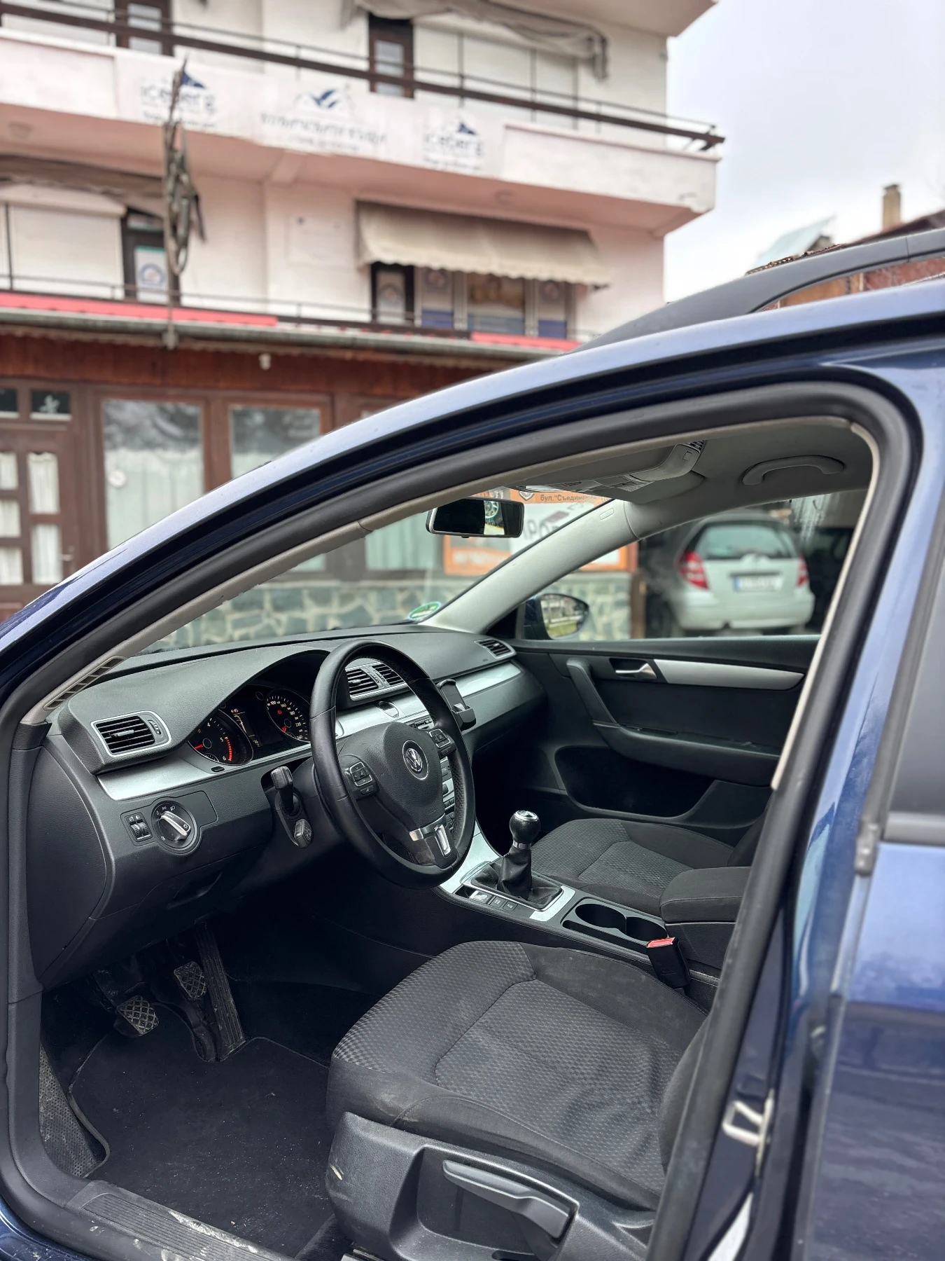 VW Passat 2.0TDI BLUEMOTION - изображение 9