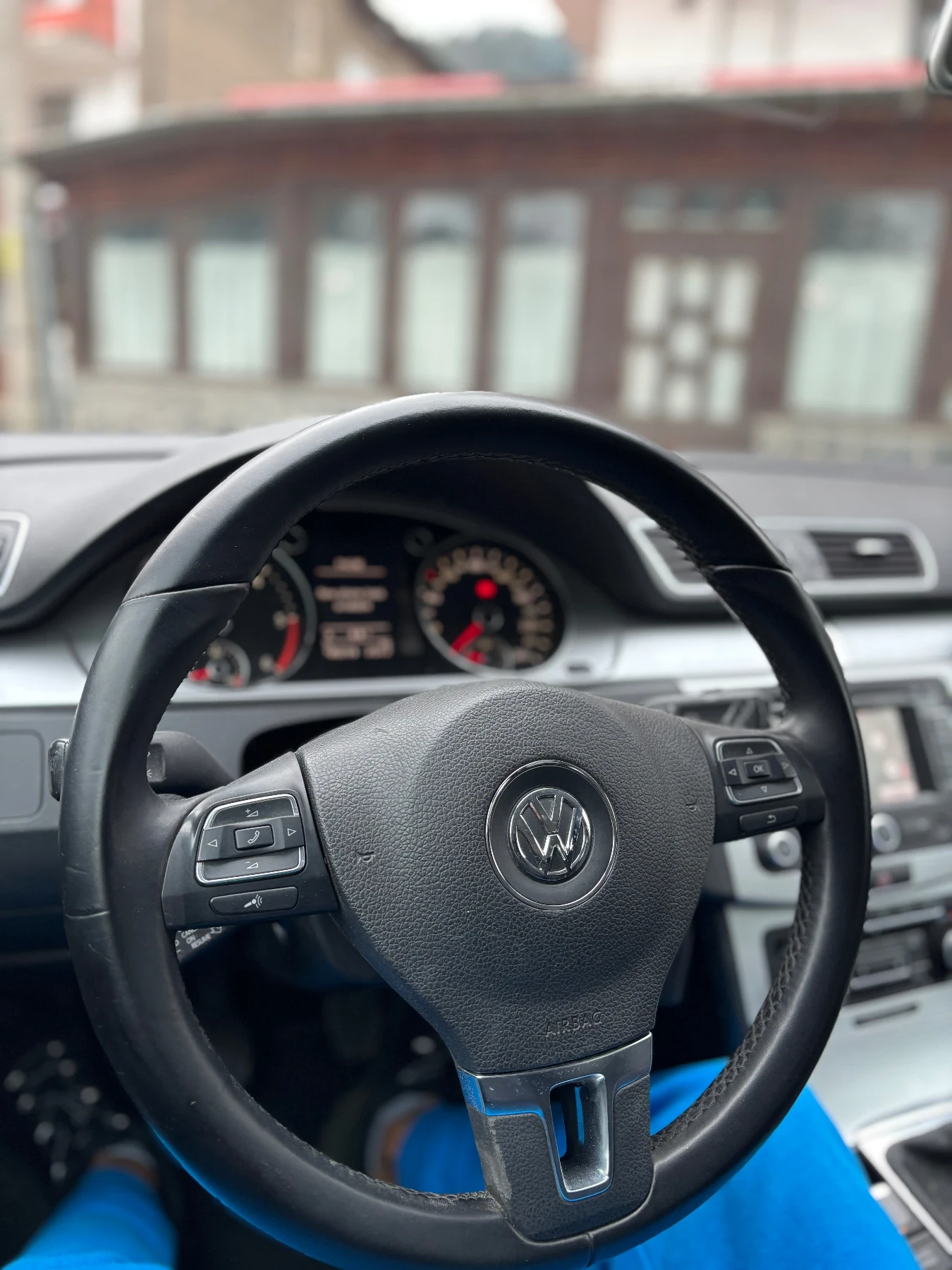 VW Passat 2.0TDI BLUEMOTION - изображение 8