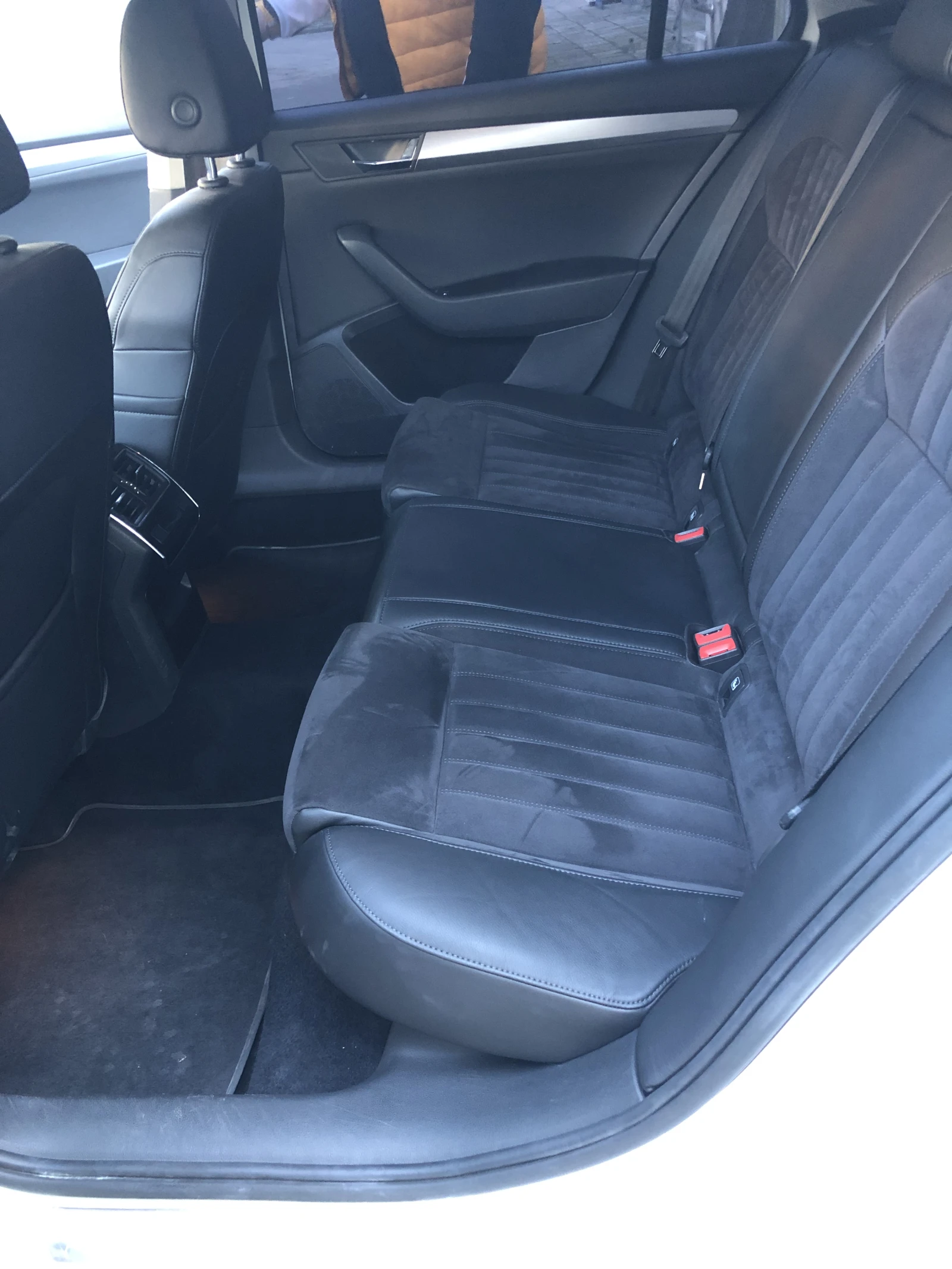 Skoda Superb | Mobile.bg � ����������� 12