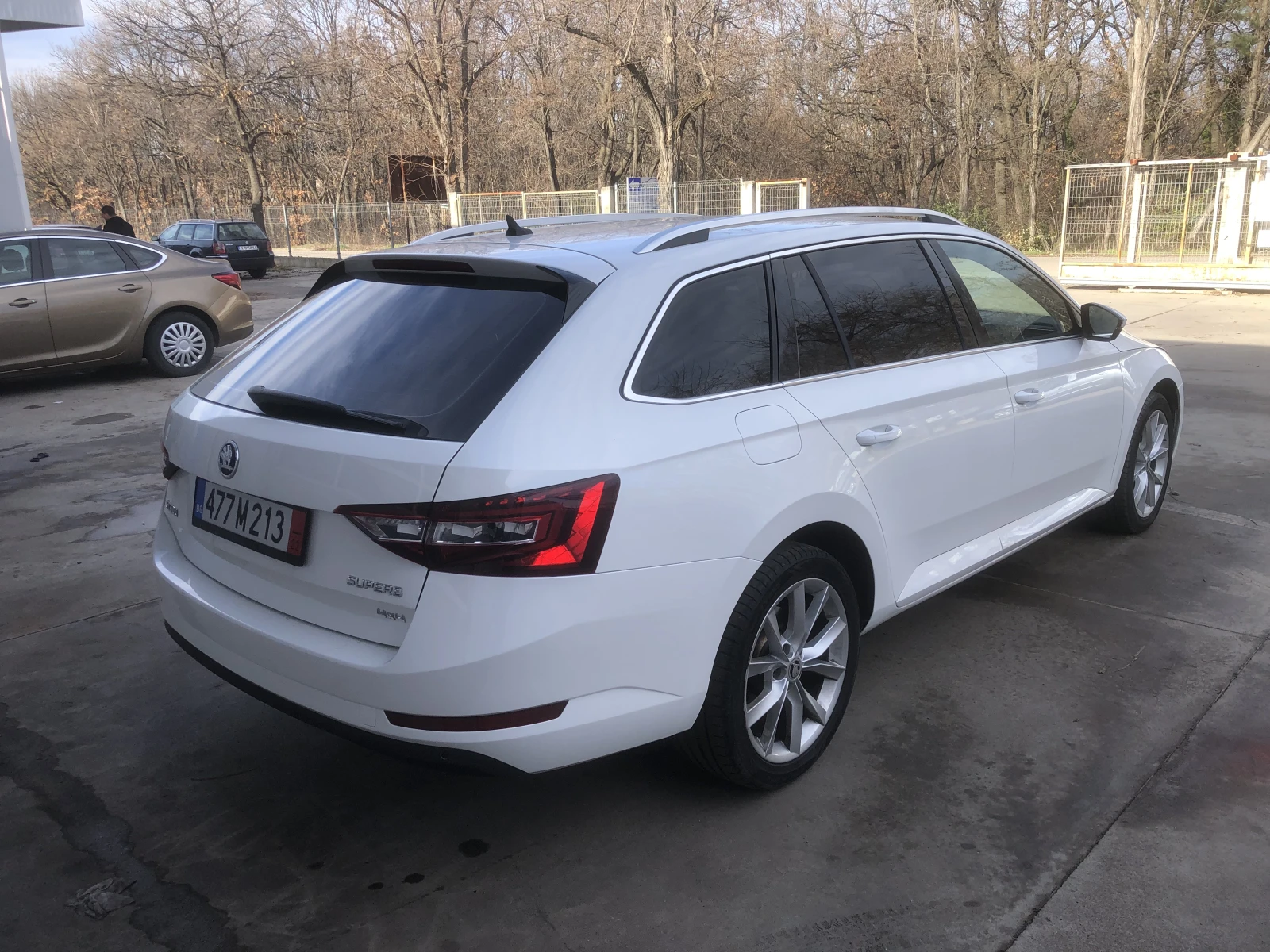 Skoda Superb  - изображение 8