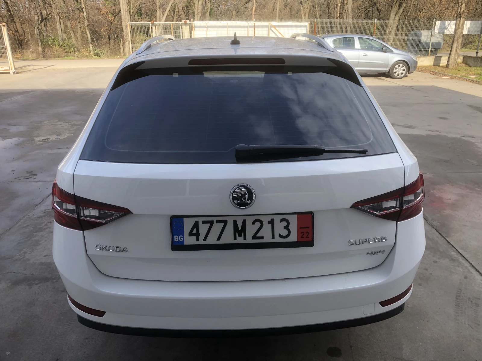Skoda Superb  - изображение 9