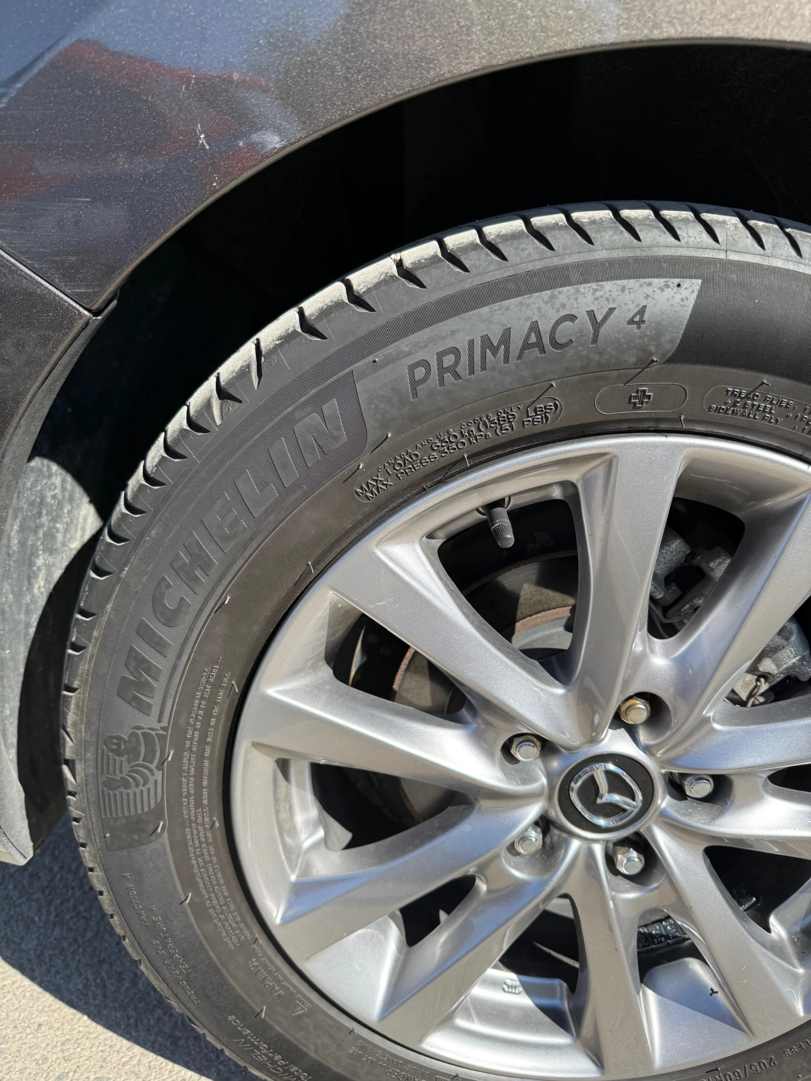 Mazda 3 2.5 Skyactiv, снимка 10 - Автомобили и джипове - 54028194
