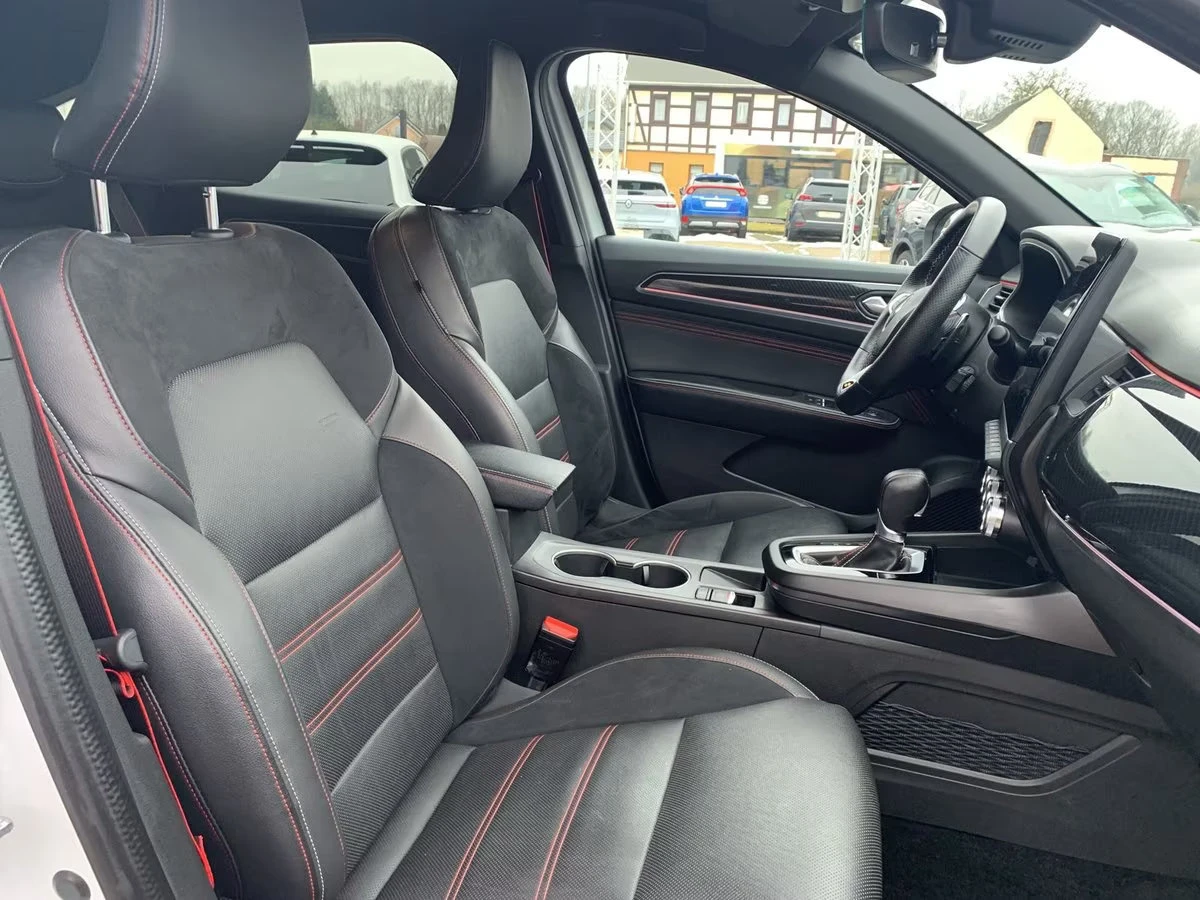 Renault Arkana RS-LINE/158HP/NAVI/CAM/CPLAY/KLESS/104q, снимка 12 - Автомобили и джипове - 54043754