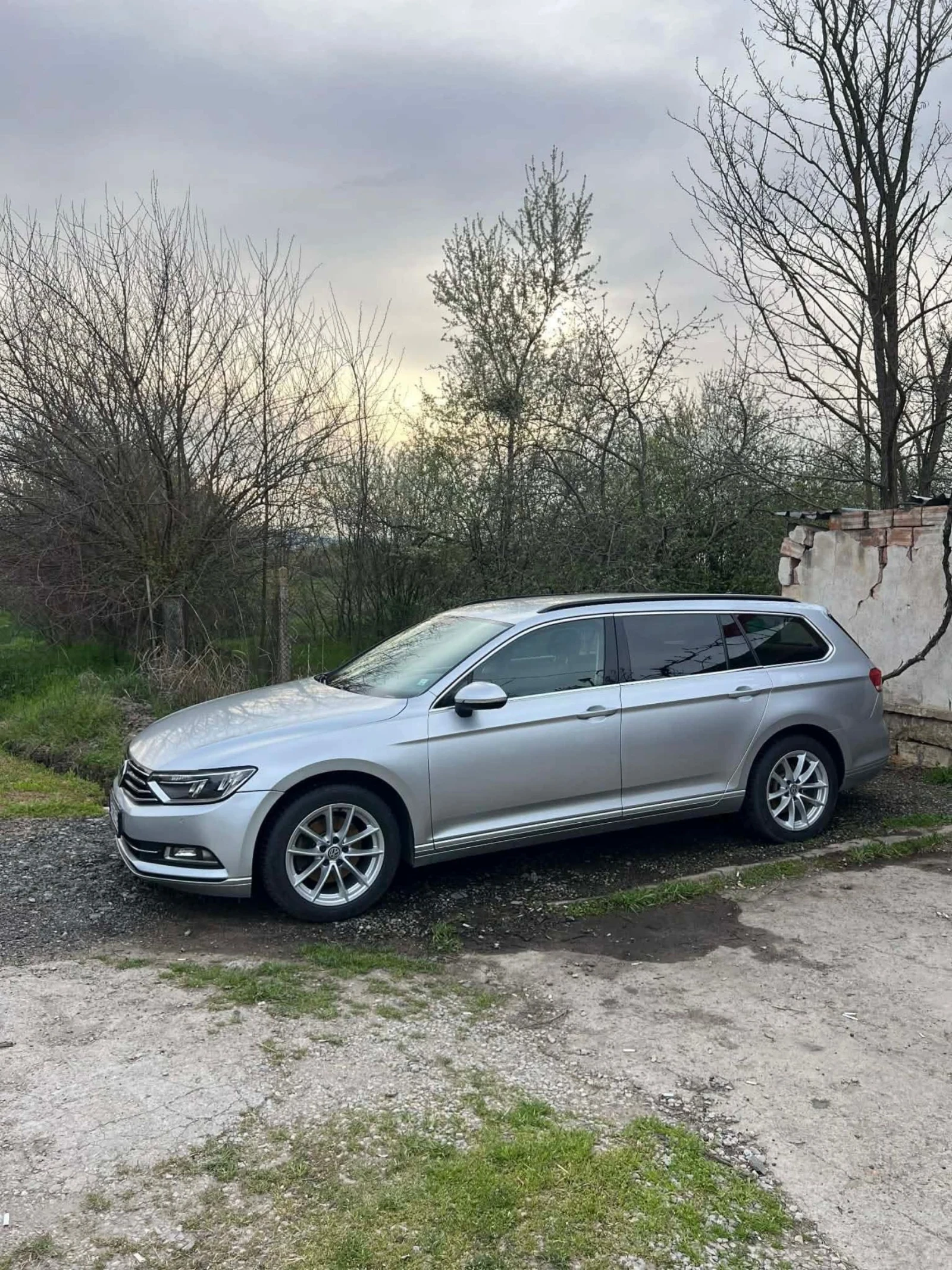 VW Passat, снимка 11 - Автомобили и джипове - 54334768
