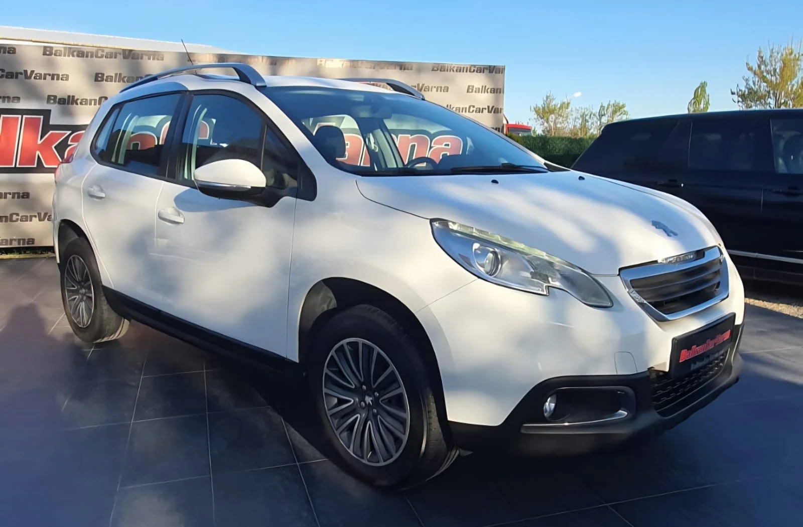 Peugeot 2008 1.2i Pure Tech 97хил.км!, снимка 5 - Автомобили и джипове - 54338868