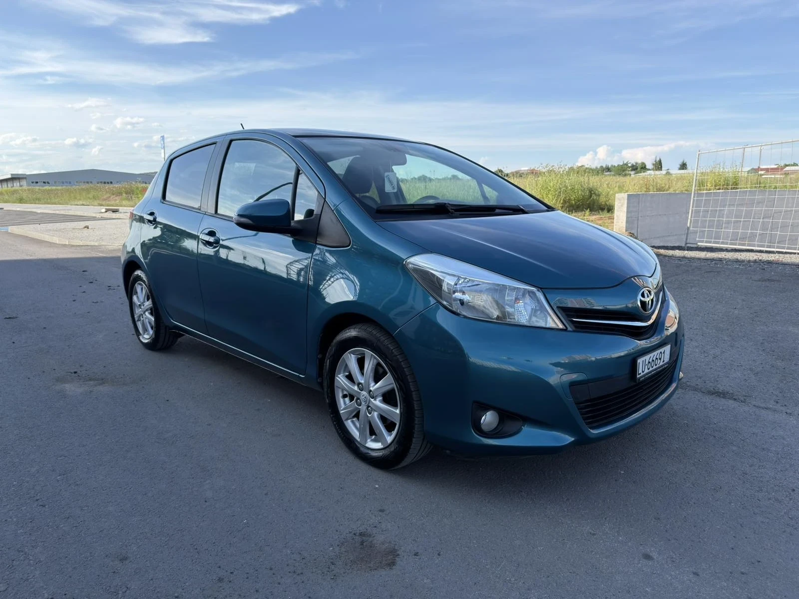 Toyota Yaris 1.3i Swiss