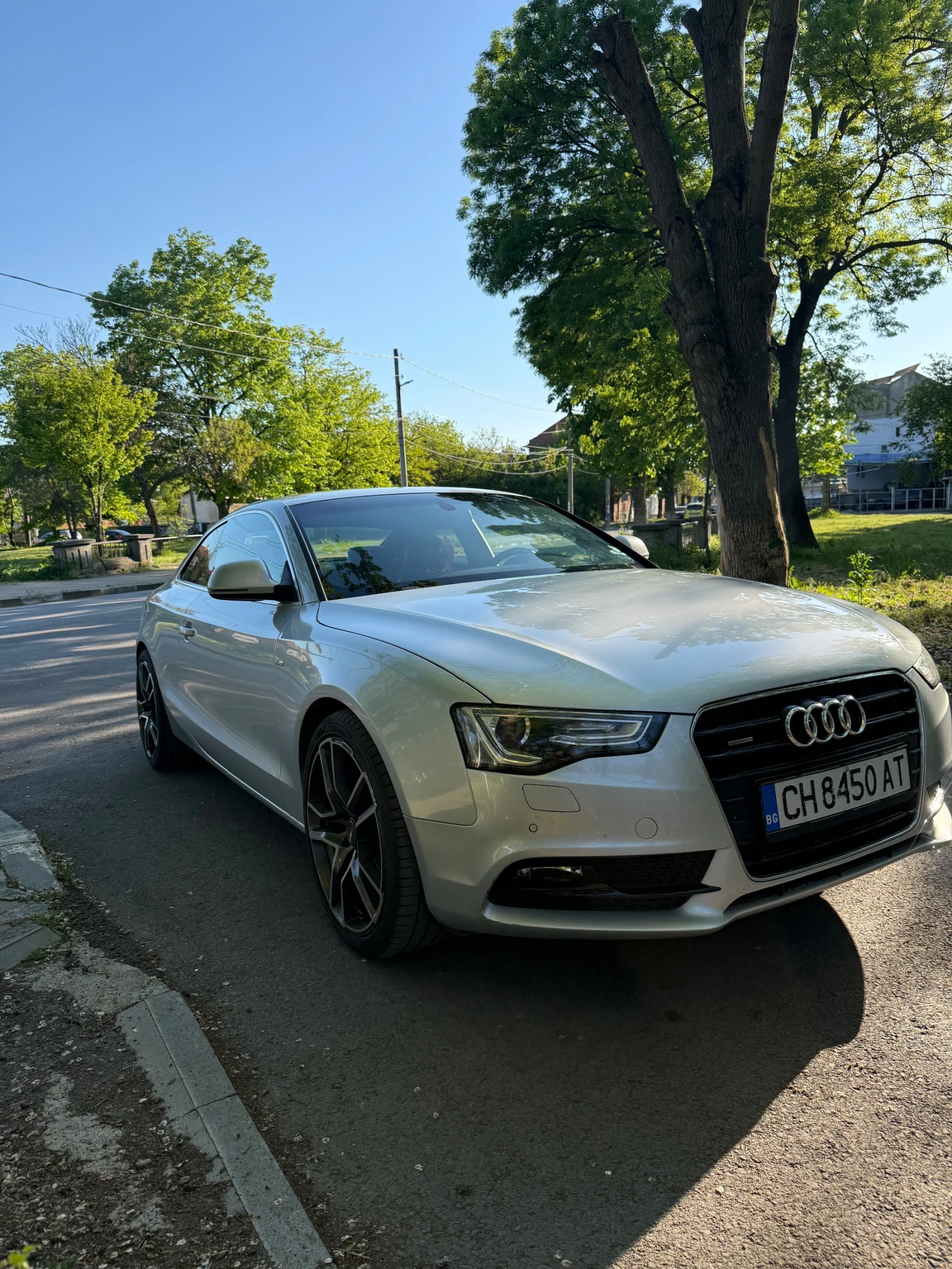Audi A5 Колата е 2009год. но е направена с фейслифт 2013, снимка 3 - Автомобили и джипове - 54999393