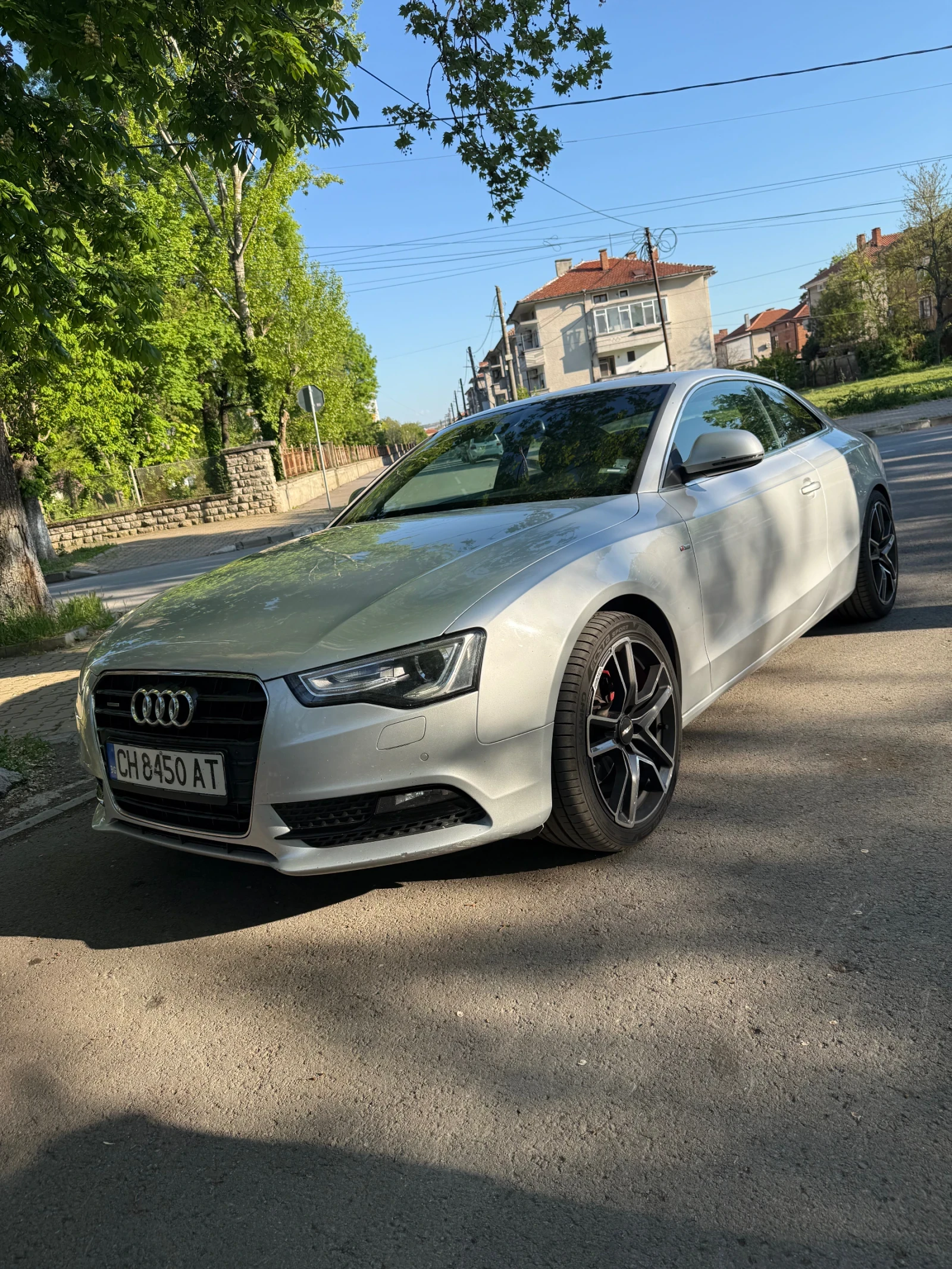 Audi A5 Колата е 2009год. но е направена с фейслифт 2013, снимка 4 - Автомобили и джипове - 54999393