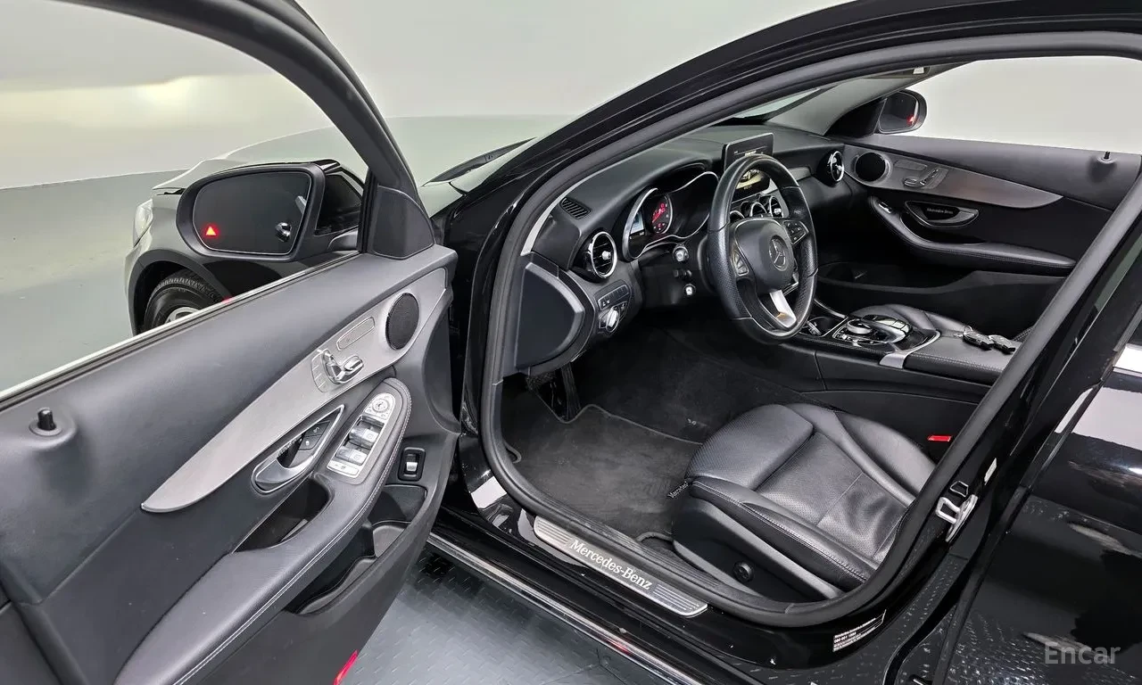 Mercedes-Benz C 220 d | AVANTGARDE | FULL LED | HEAD-UP | КРАЙНА ЦЕНА, снимка 6 - Автомобили и джипове - 55544014
