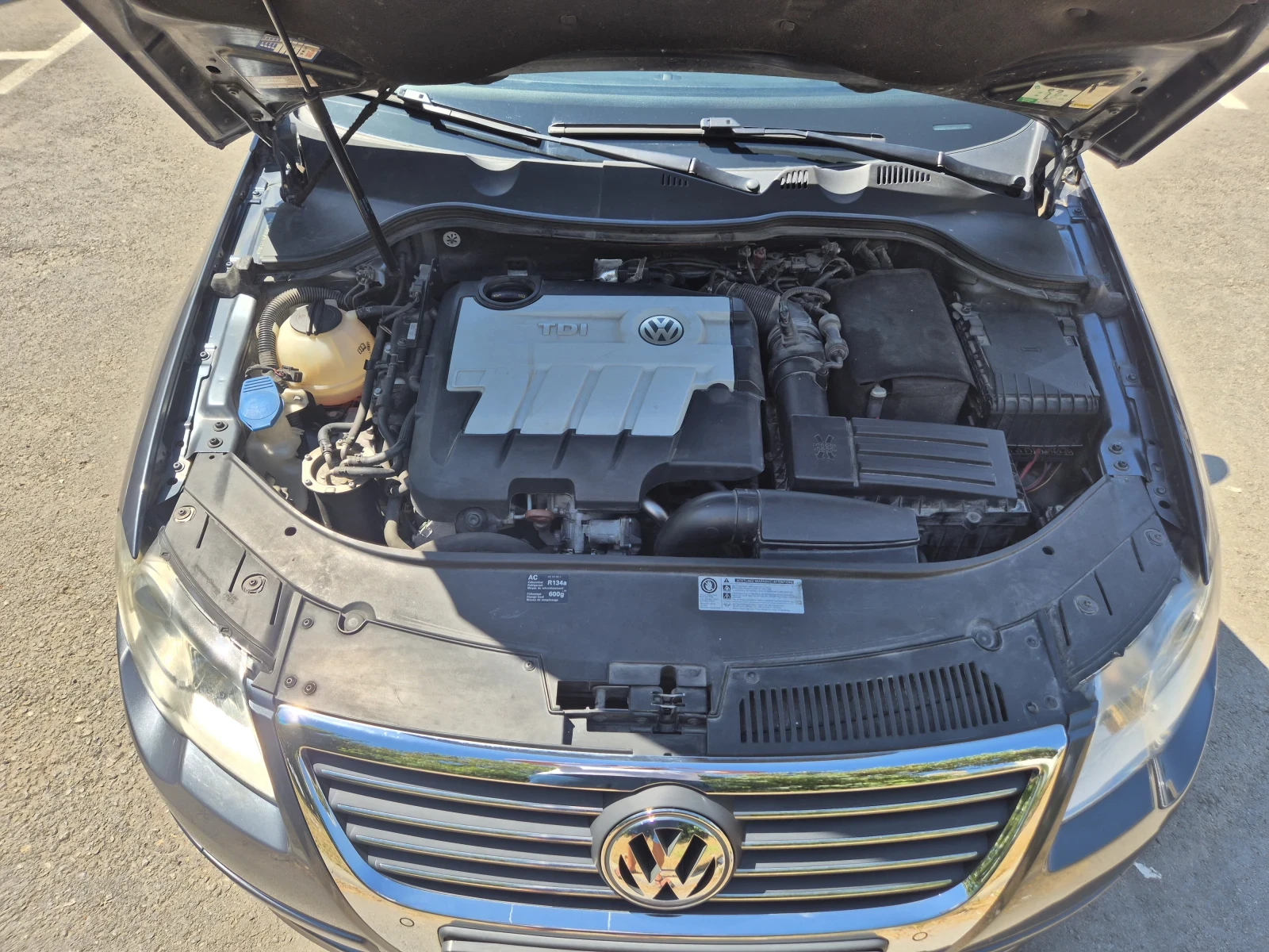 VW Passat 2.0 TDI HIGHLINE, снимка 5 - Автомобили и джипове - 55650854