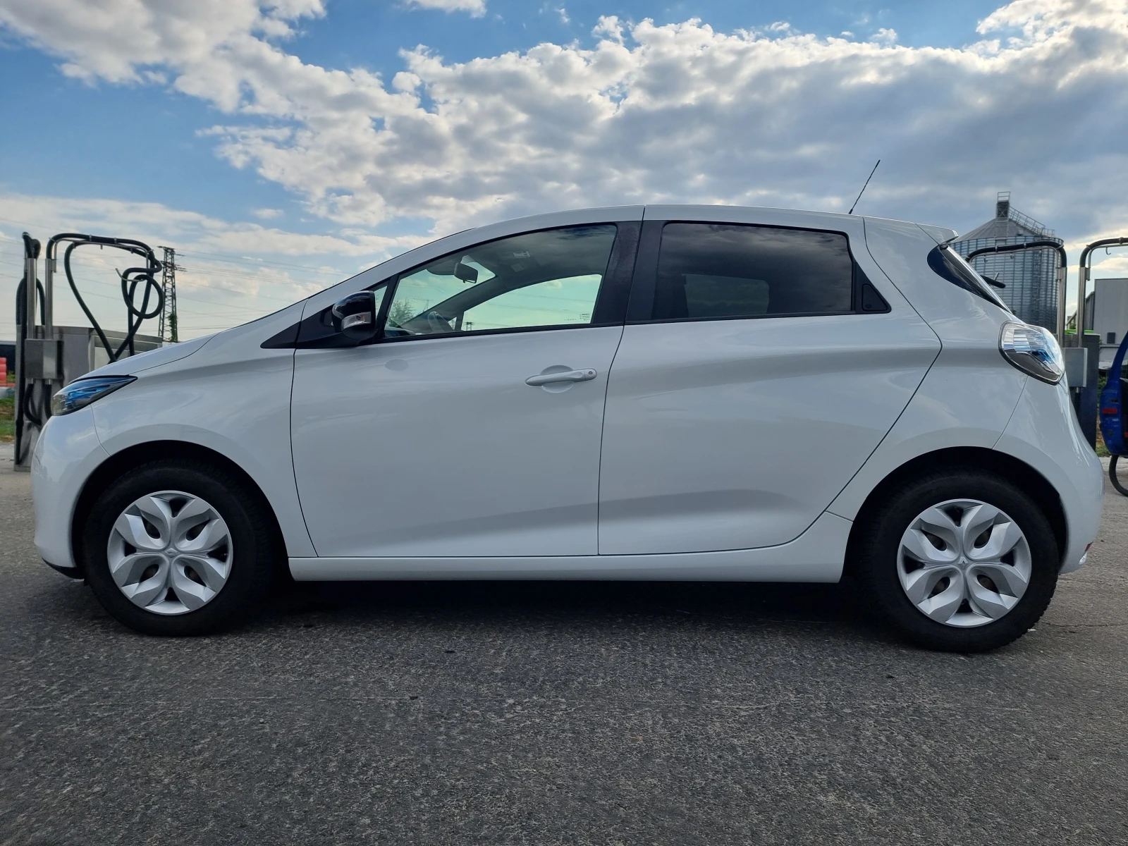 Renault Zoe R240, снимка 7 - Автомобили и джипове - 55674556
