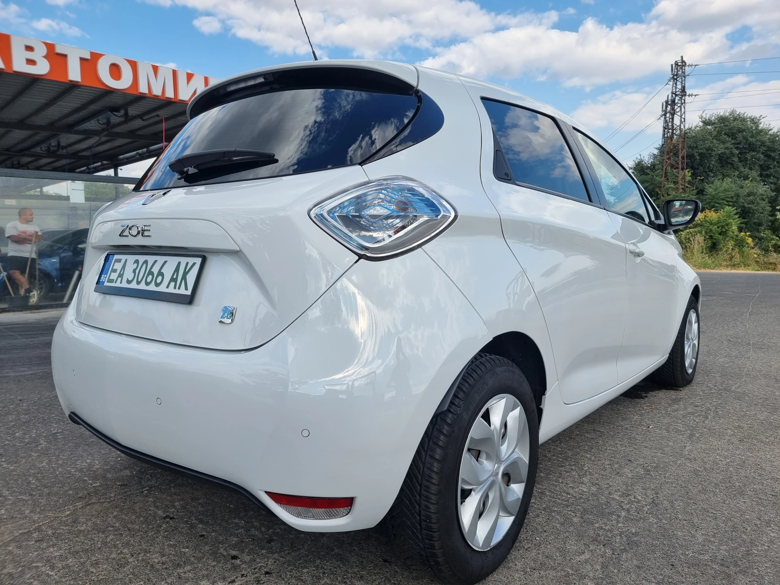 Renault Zoe R240, снимка 5 - Автомобили и джипове - 55674556