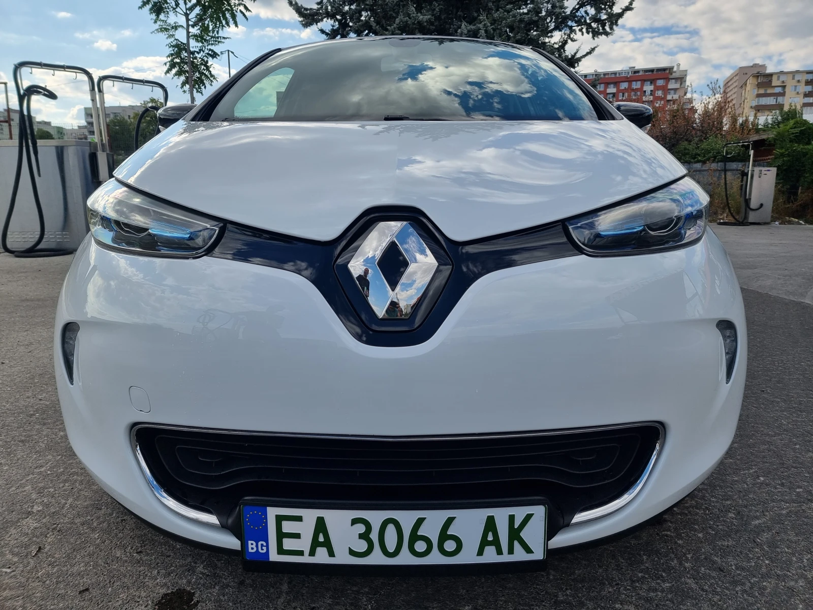 Renault Zoe R240, снимка 3 - Автомобили и джипове - 55674556