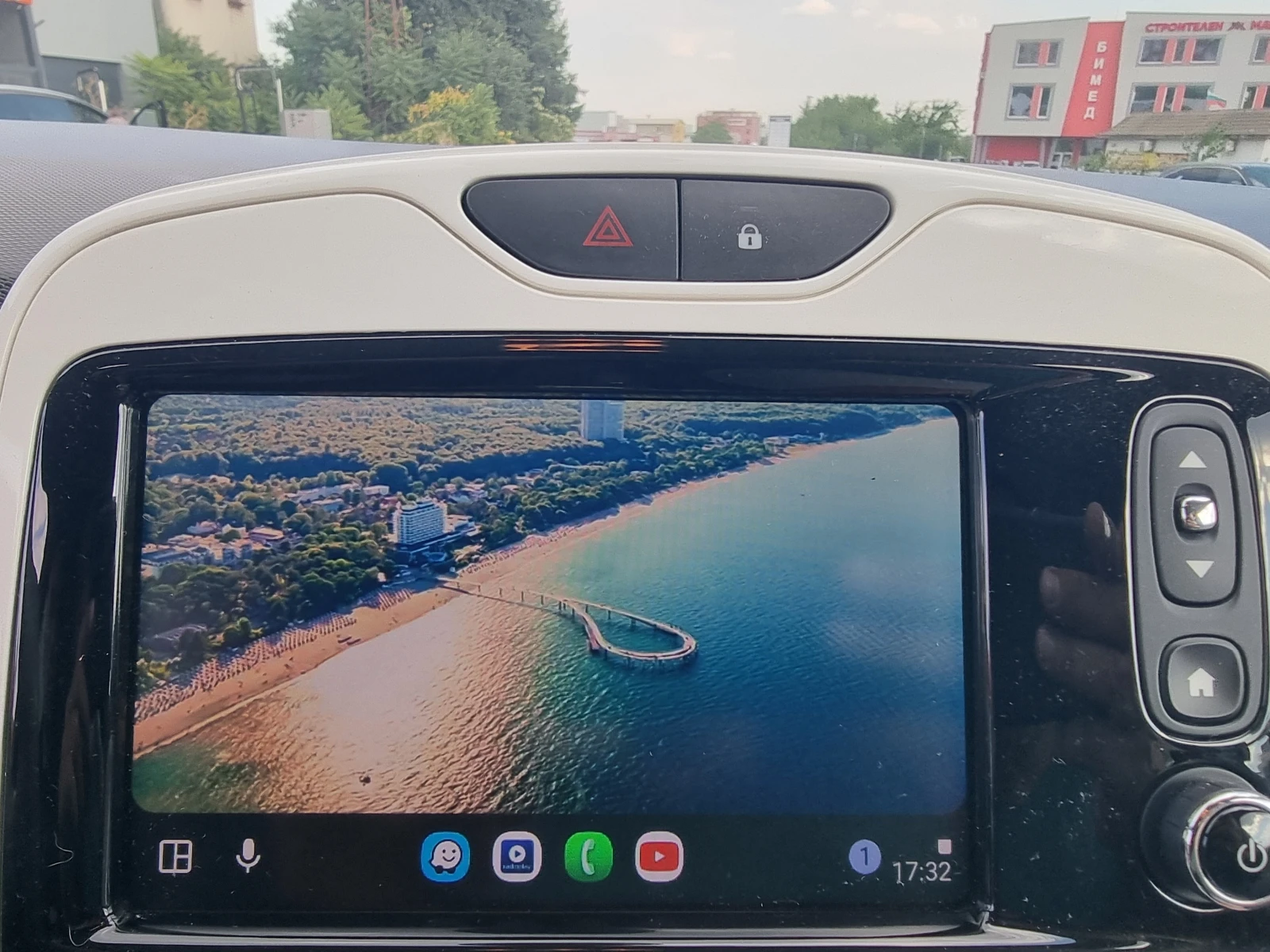 Renault Zoe R240, снимка 13 - Автомобили и джипове - 55674556