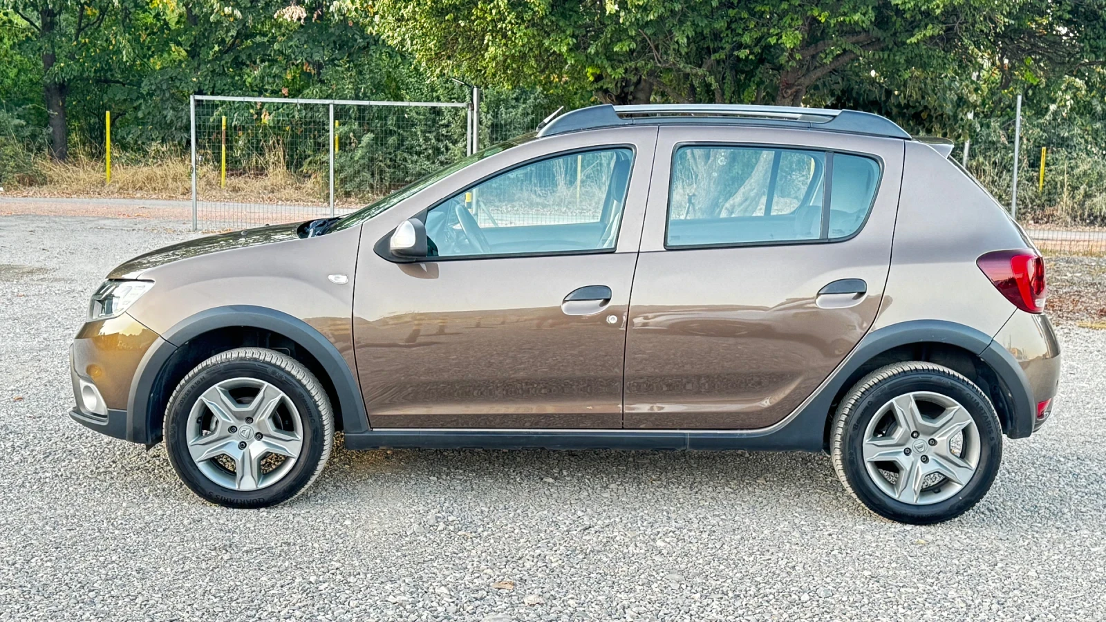 Dacia Sandero 2019 GPL 100000km ИТАЛИЯ , снимка 4 - Автомобили и джипове - 55675594
