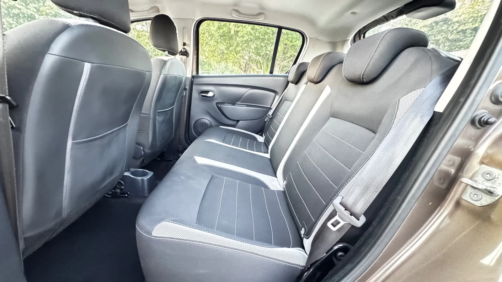 Dacia Sandero 2019 GPL 100000km ИТАЛИЯ , снимка 14 - Автомобили и джипове - 55675594
