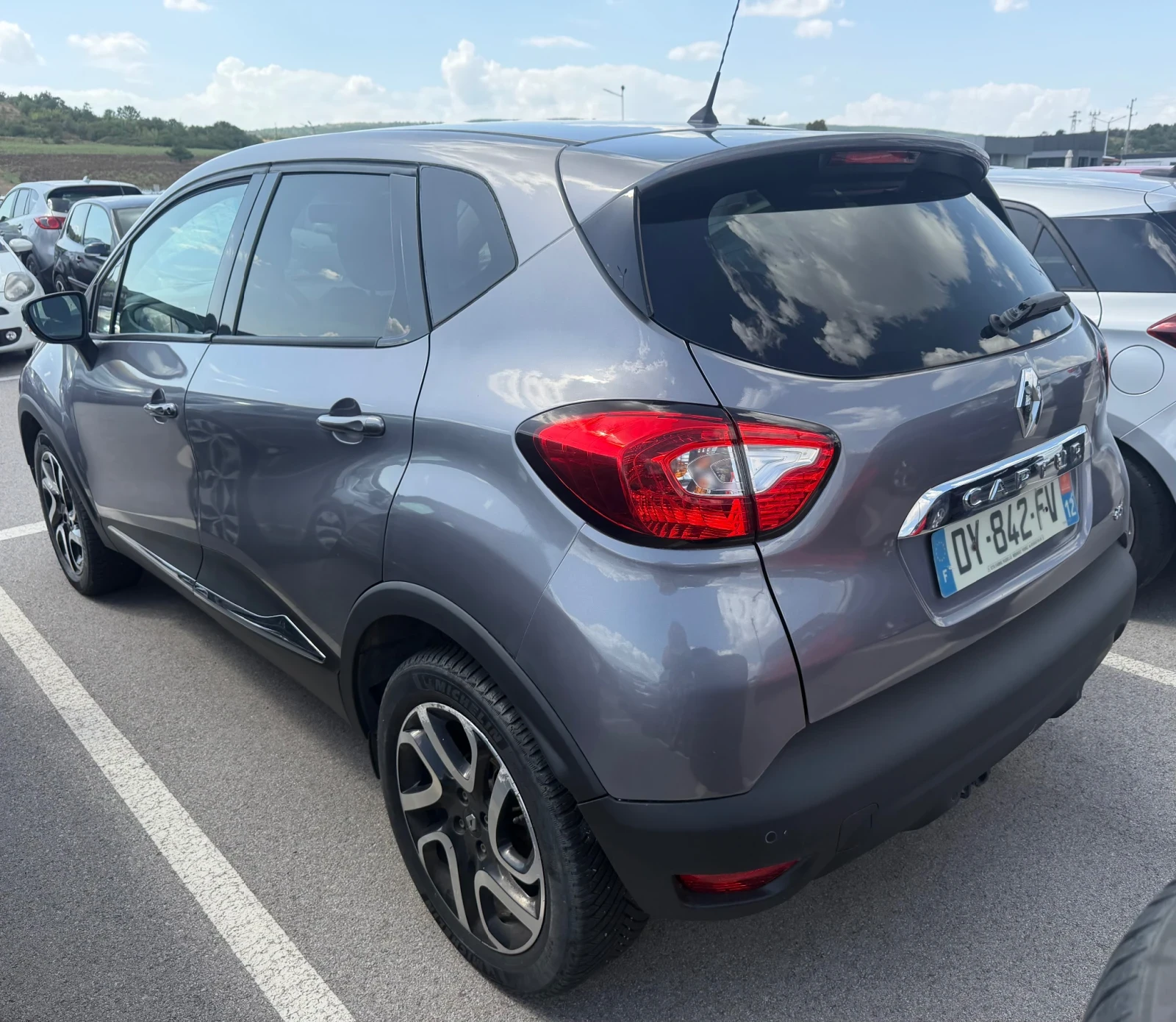 Renault Captur 1.5DCI Keyless, снимка 6 - Автомобили и джипове - 55891409