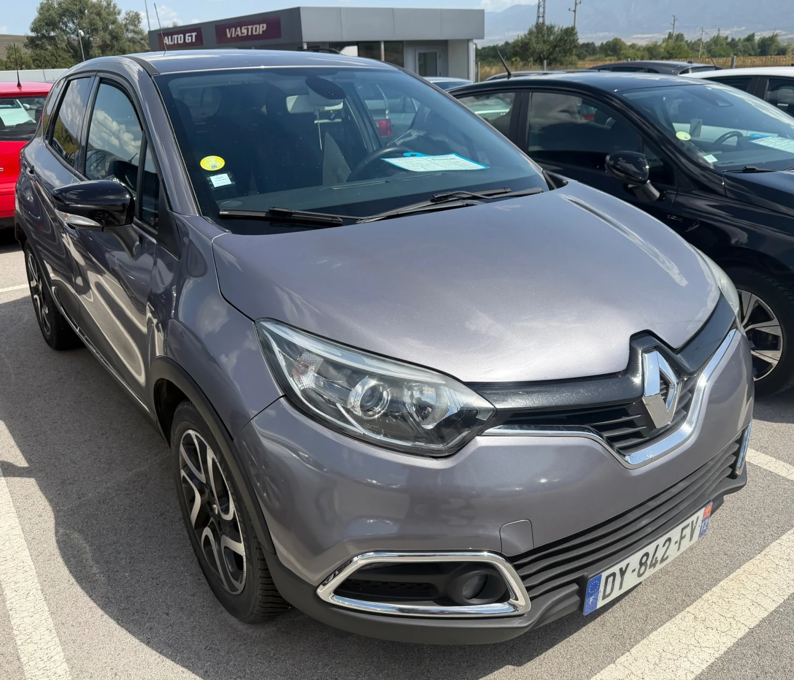 Renault Captur 1.5DCI Keyless, снимка 2 - Автомобили и джипове - 55891409