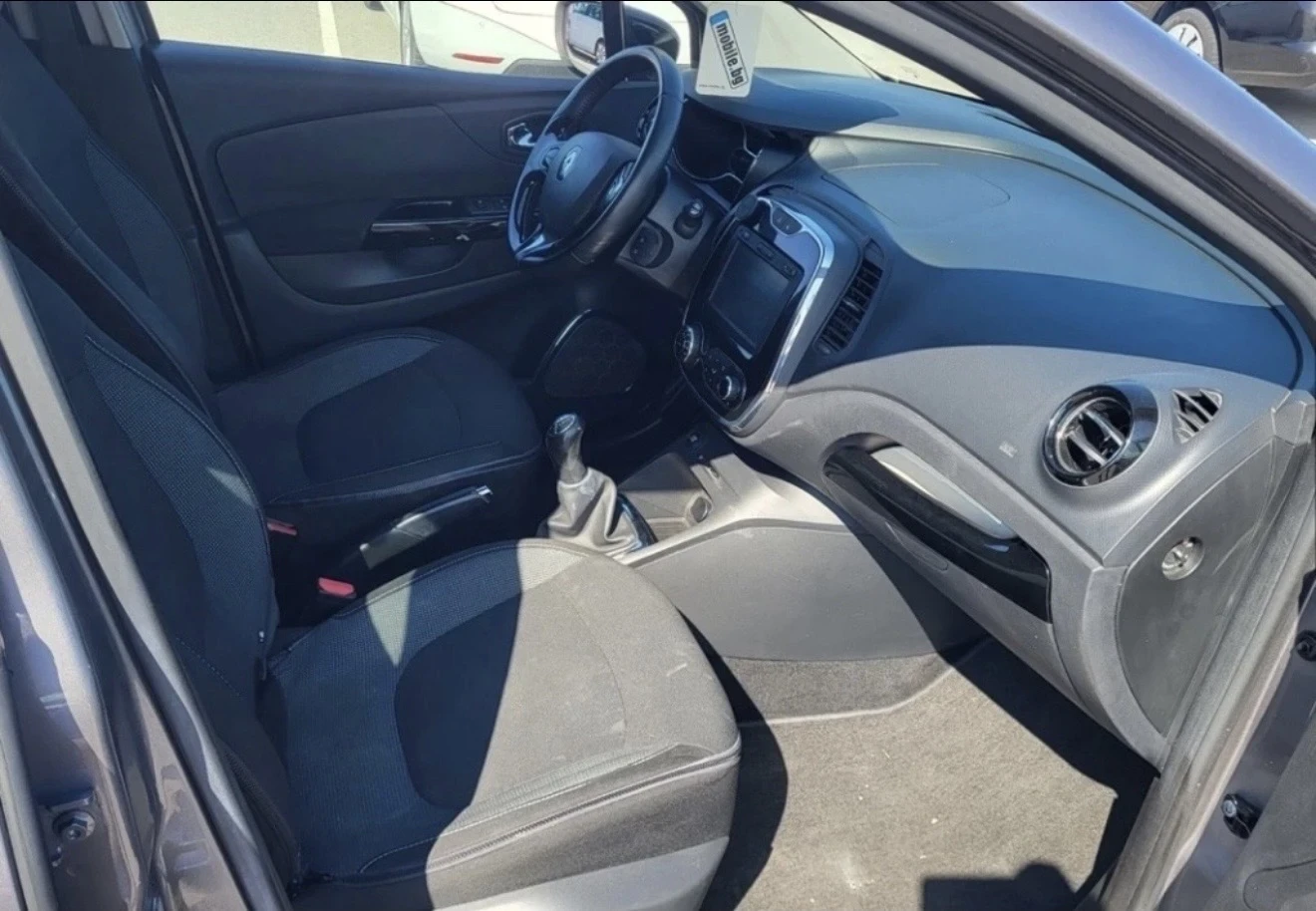 Renault Captur 1.5DCI Keyless, снимка 11 - Автомобили и джипове - 55891409
