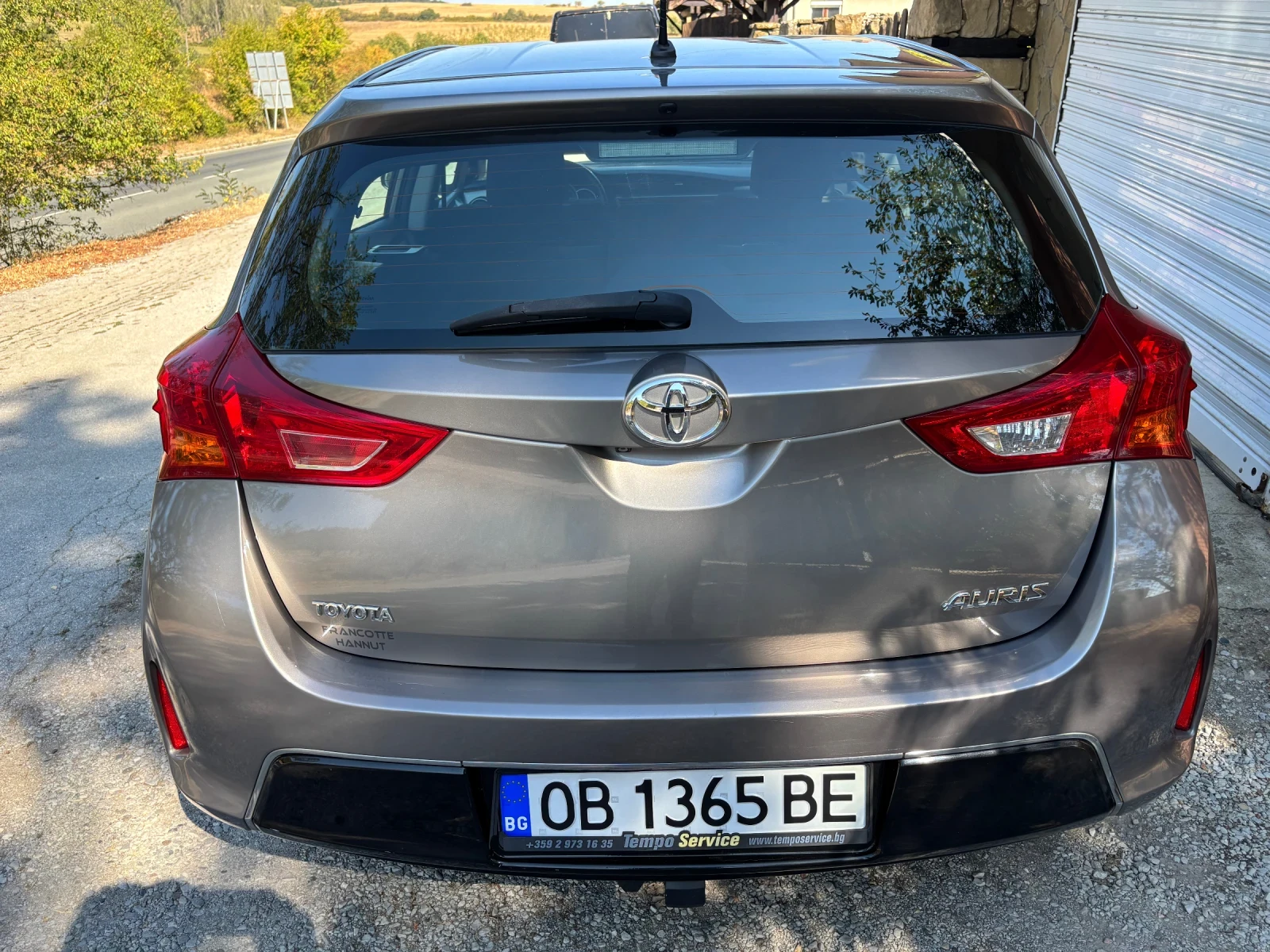 Toyota Auris, снимка 3 - Автомобили и джипове - 56315374