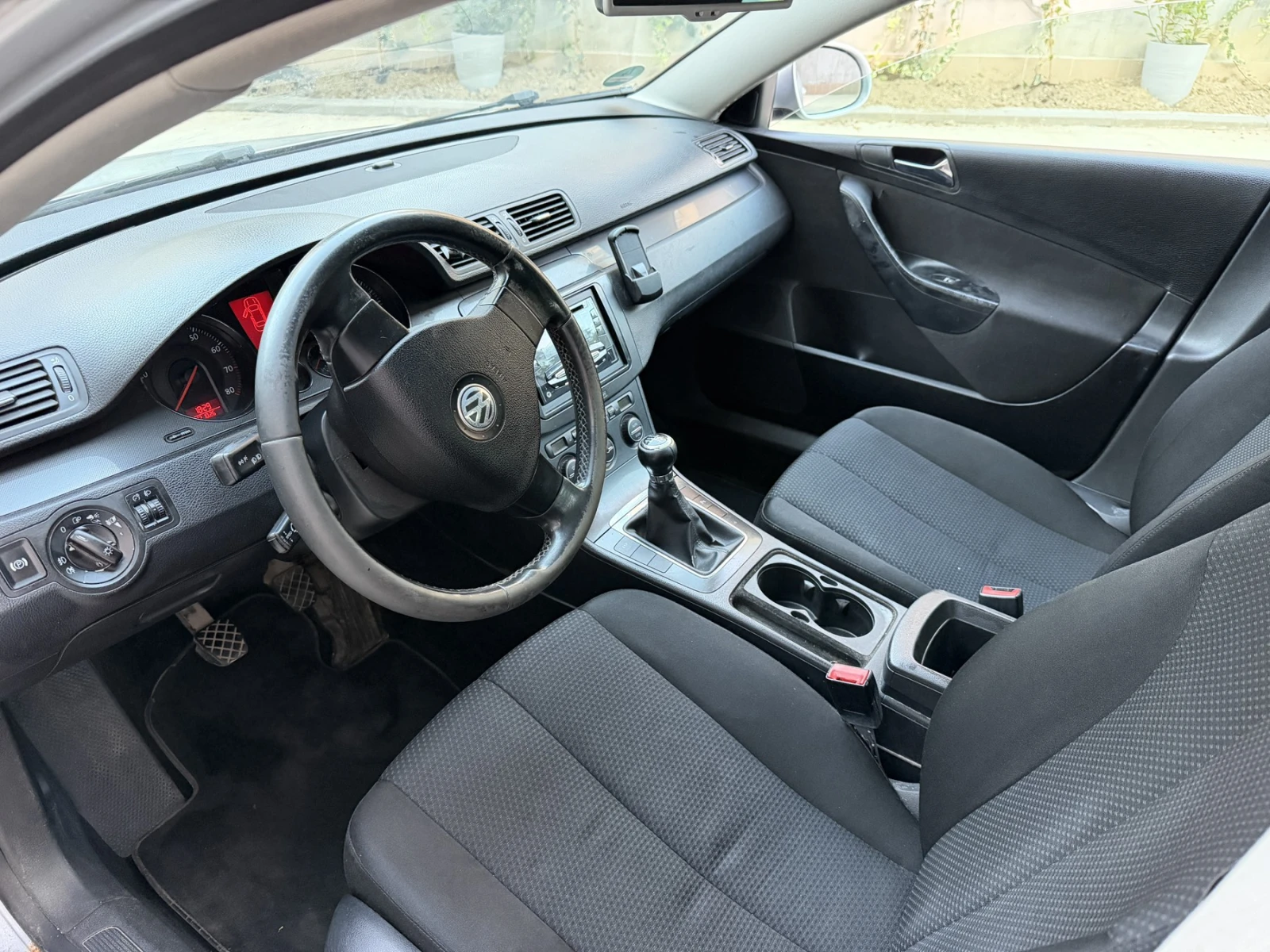 VW Passat, снимка 14 - Автомобили и джипове - 56330281