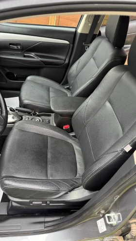 Mitsubishi Outlander 2.0i PLUG-IN HYBTID, снимка 12
