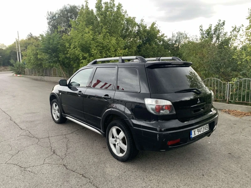 Mitsubishi Outlander 2.0i 4x4 ГАЗ, снимка 4 - Автомобили и джипове - 52547271