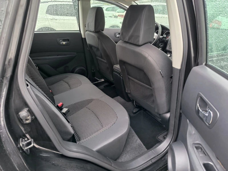 Nissan Qashqai 1.6i-Euro-4, снимка 13 - Автомобили и джипове - 52366926