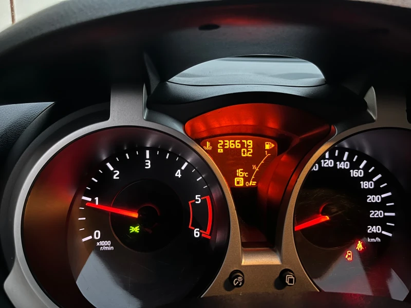 Nissan Juke 1.5dci 110ks, снимка 11 - Автомобили и джипове - 53057505