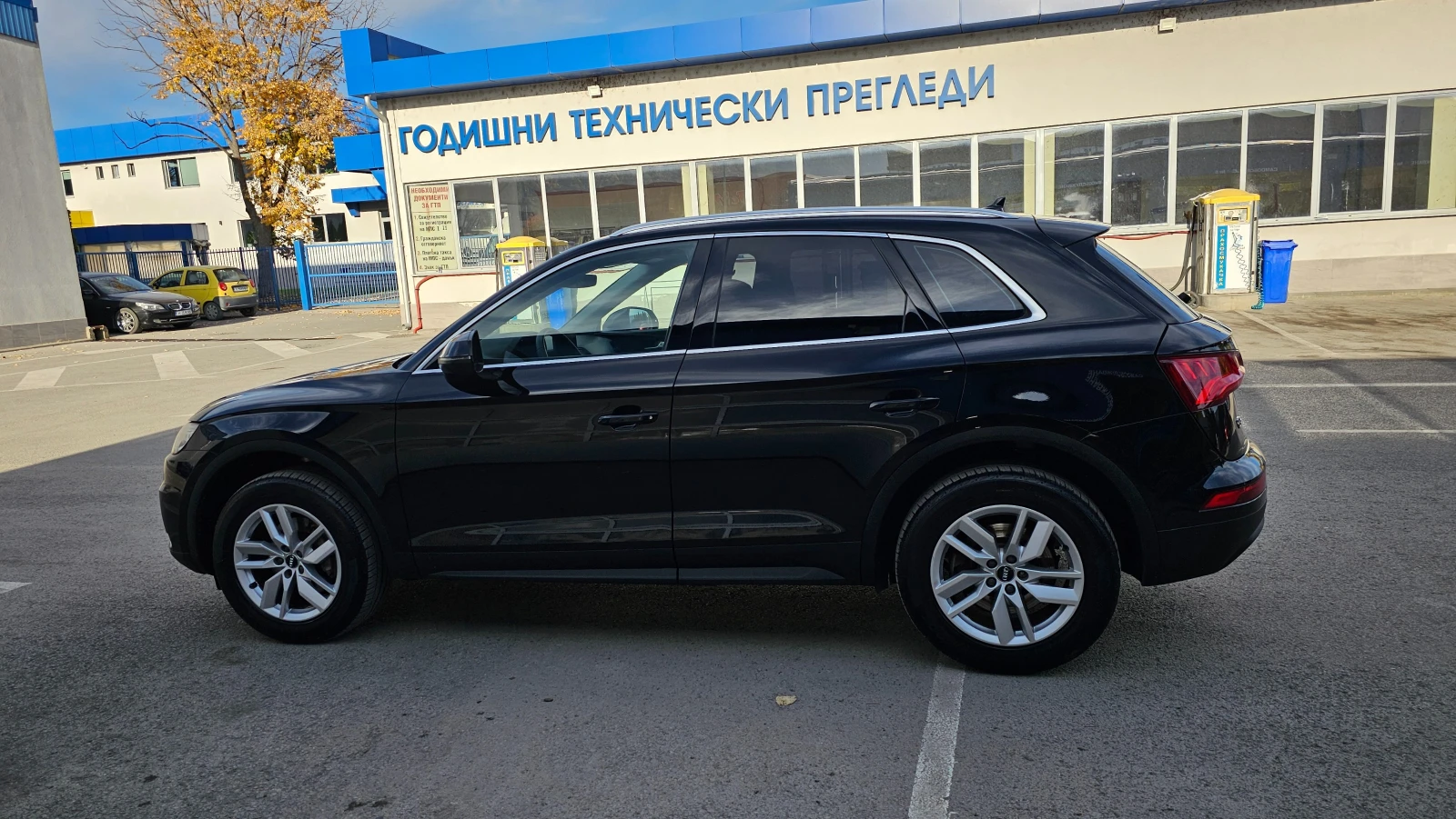 Audi Q5  2.0TDI S-Line Avtomatik 4x4 - изображение 2