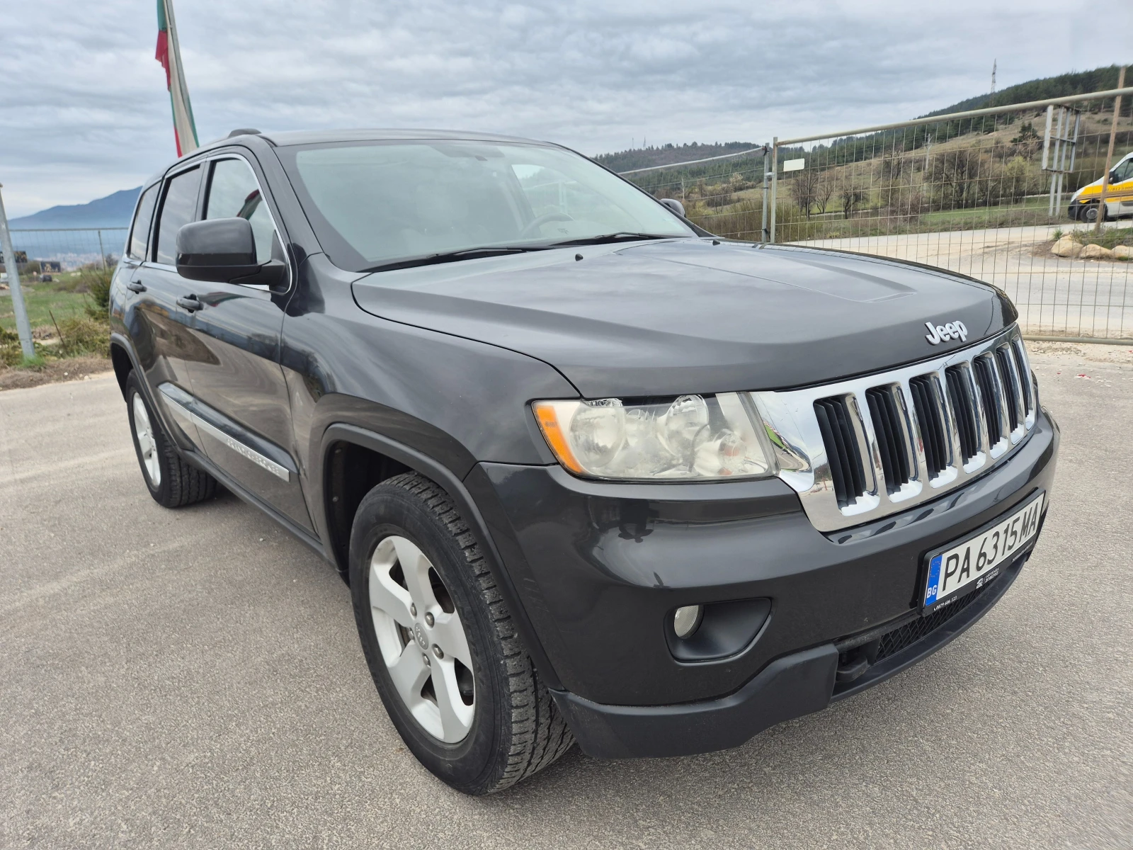 Jeep Grand cherokee 5.7HEMI - изображение 4