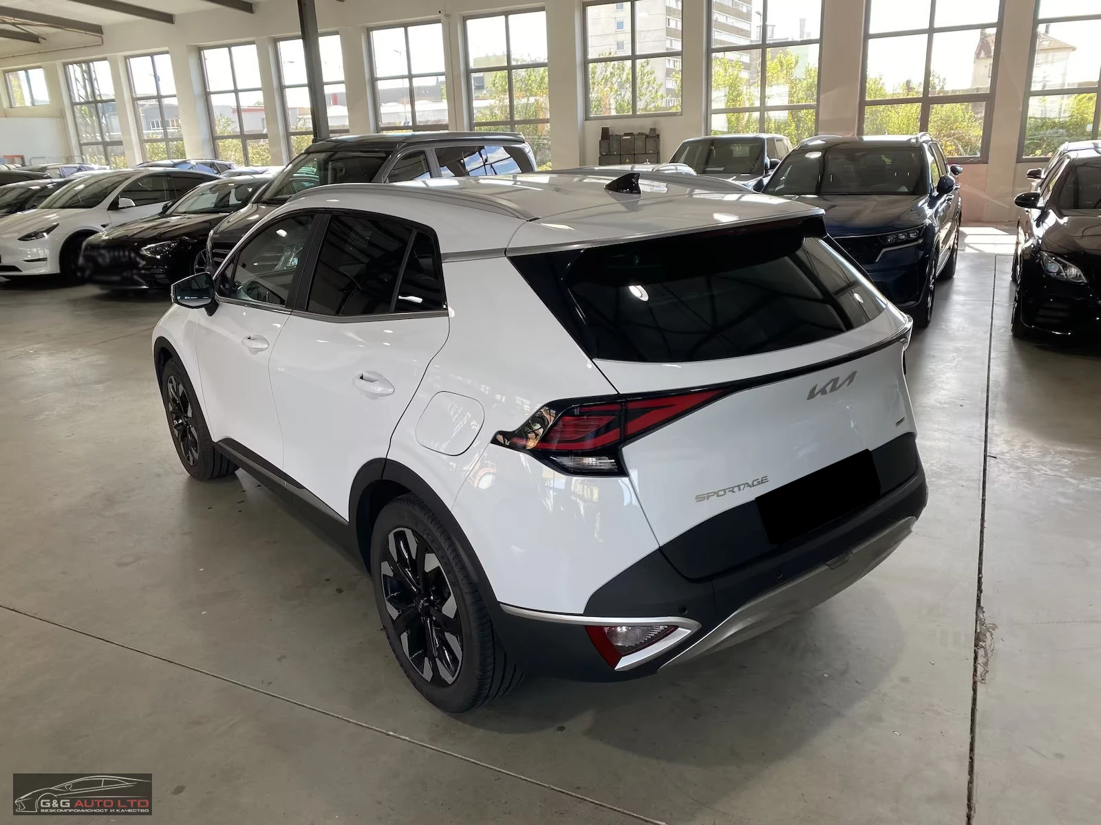 Kia Sportage 1.6PHEV/265HP/4WD/VISION-SPORTS/CAM/AMBI/NAVI/674f - изображение 4