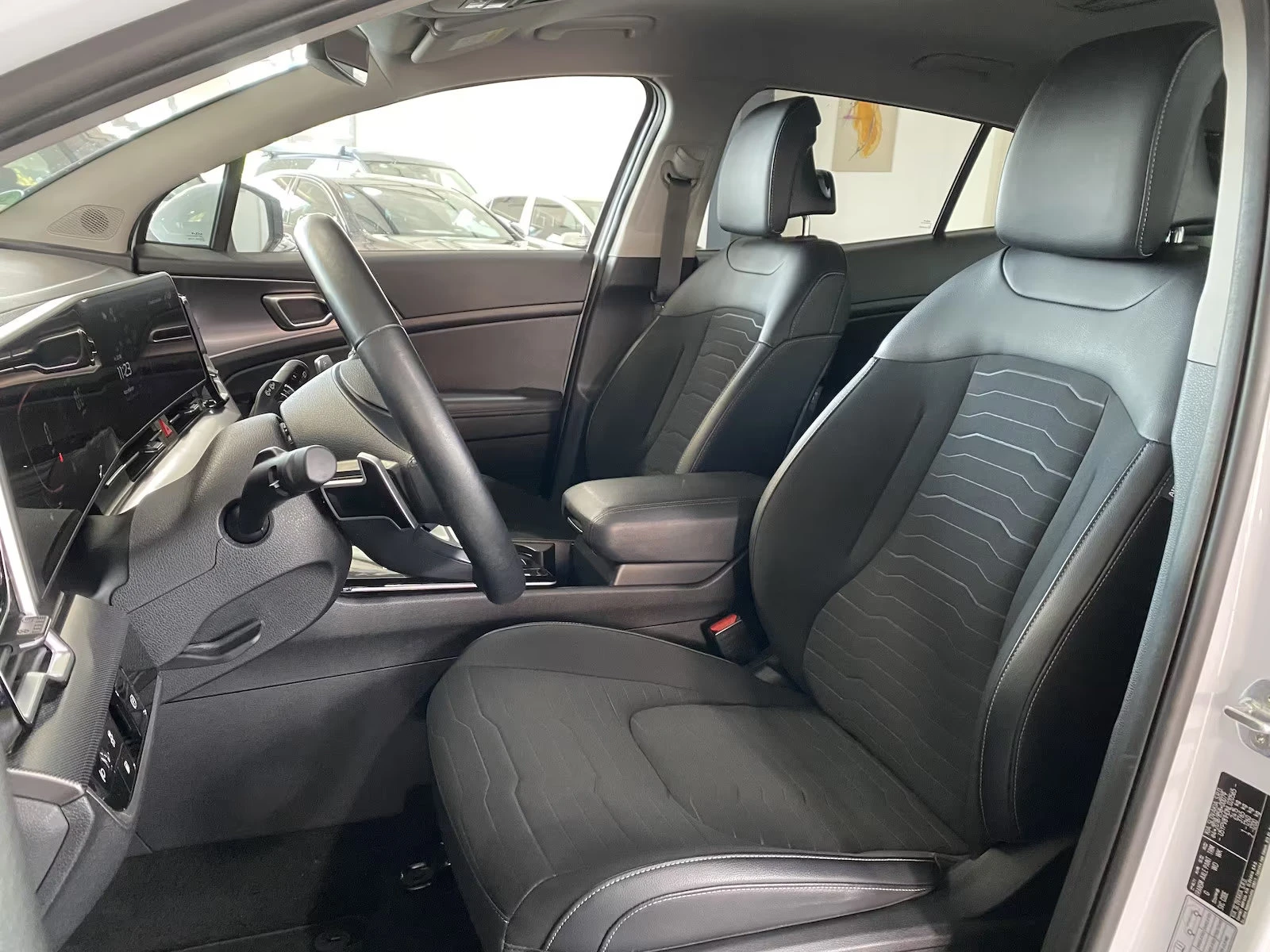 Kia Sportage 1.6PHEV/265HP/4WD/VISION-SPORTS/CAM/AMBI/NAVI/674f - изображение 9