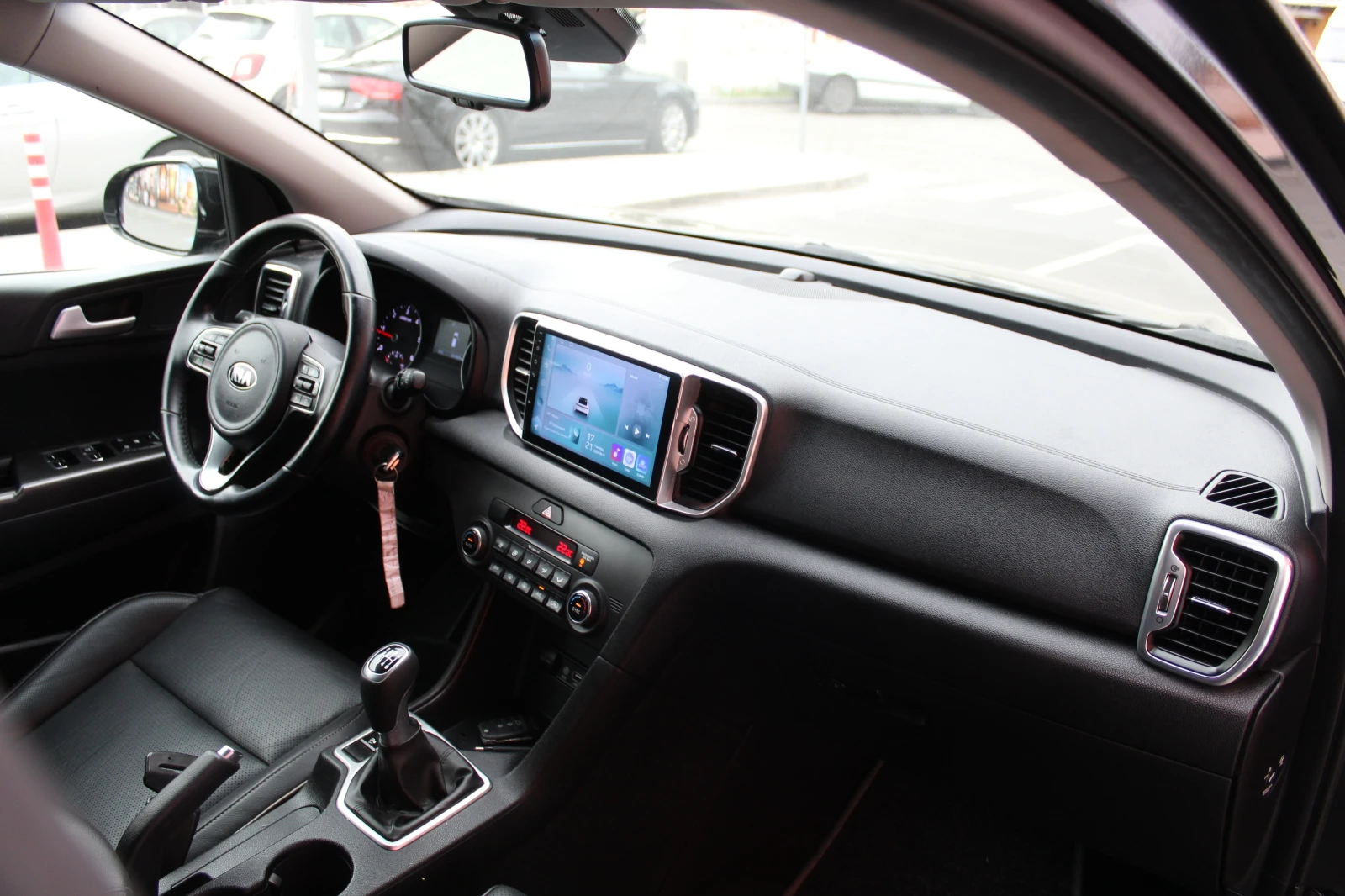 Kia Sportage 1.7D , снимка 16 - Автомобили и джипове - 54666461