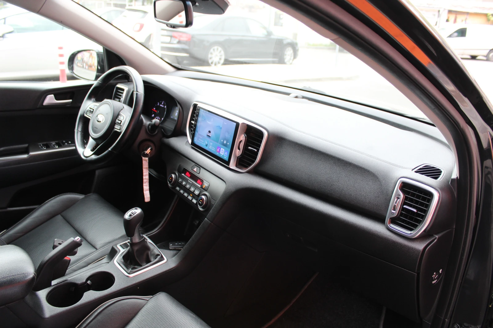 Kia Sportage 1.7D , снимка 15 - Автомобили и джипове - 54666461