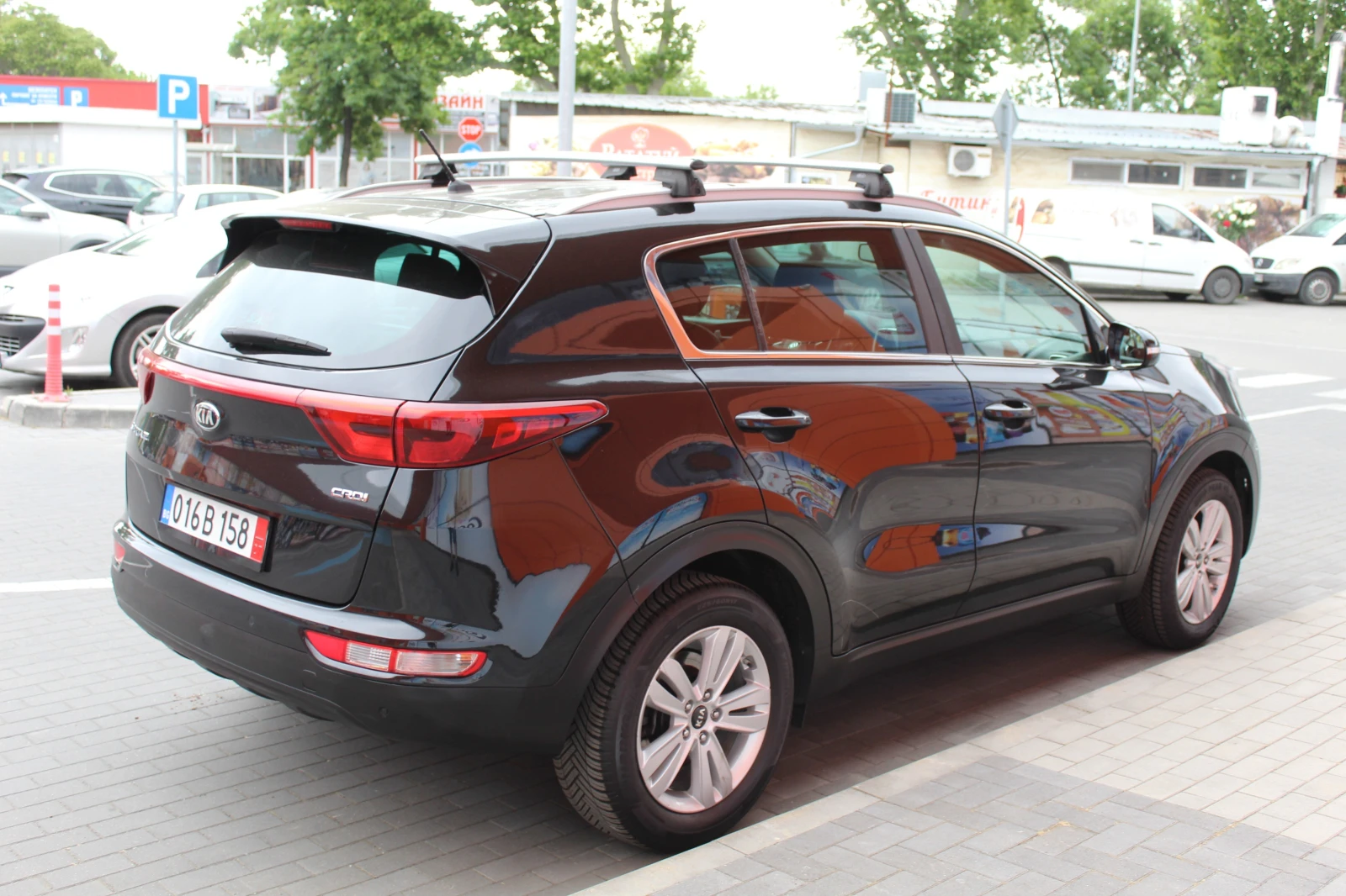 Kia Sportage 1.7D , снимка 4 - Автомобили и джипове - 54666461